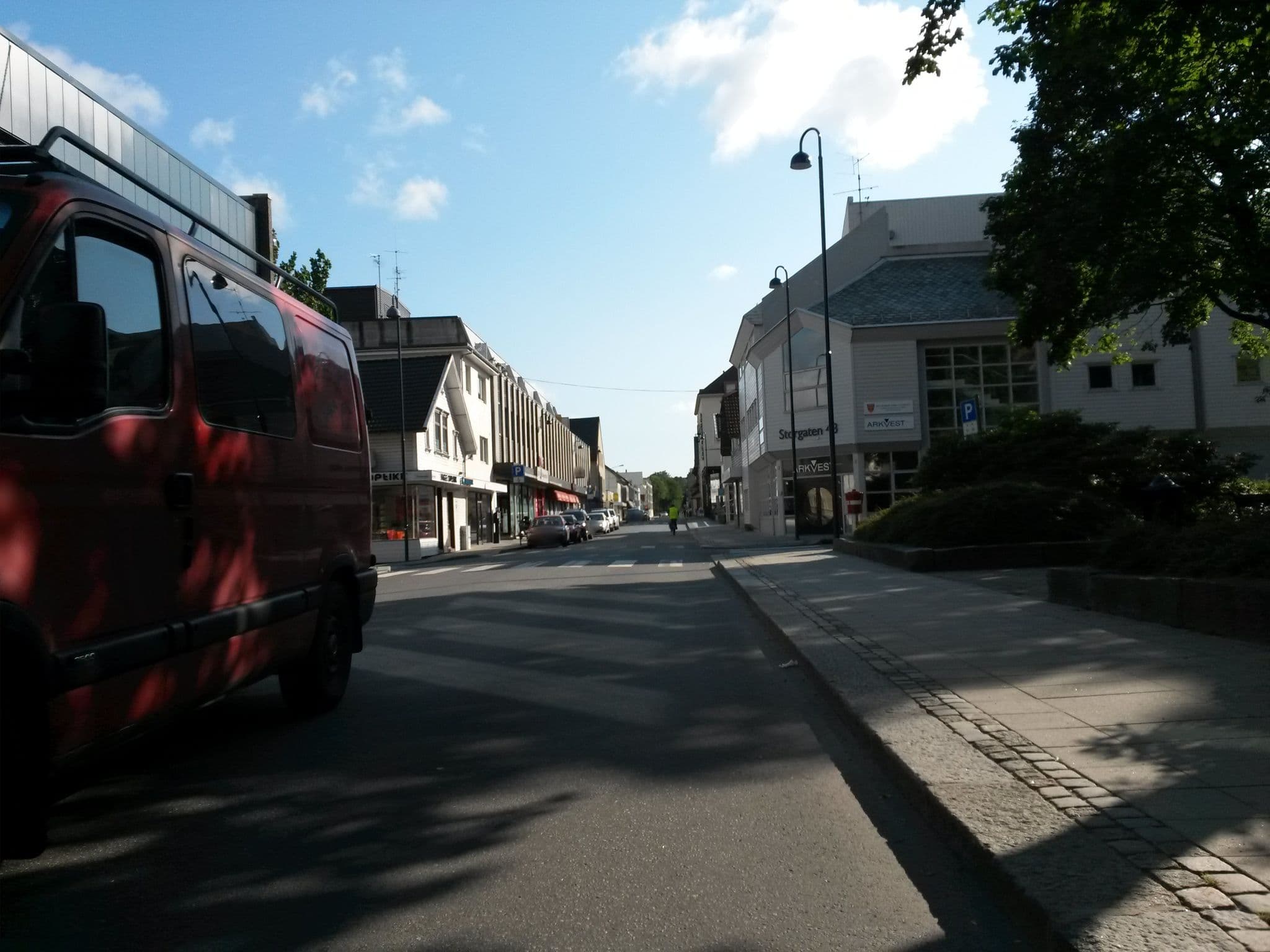 Street view near Sandnes Vandrerhjem, Sandnes — © rudgeol (CC BY-SA · Mapillary)