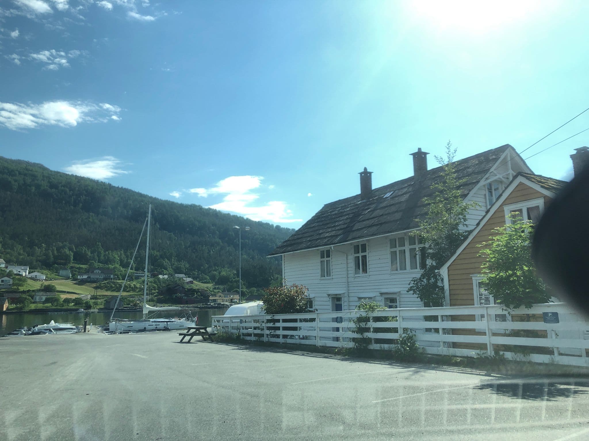 Street view near Kramsjø B&B, Øystese — © brokenpike (CC BY-SA · Mapillary)