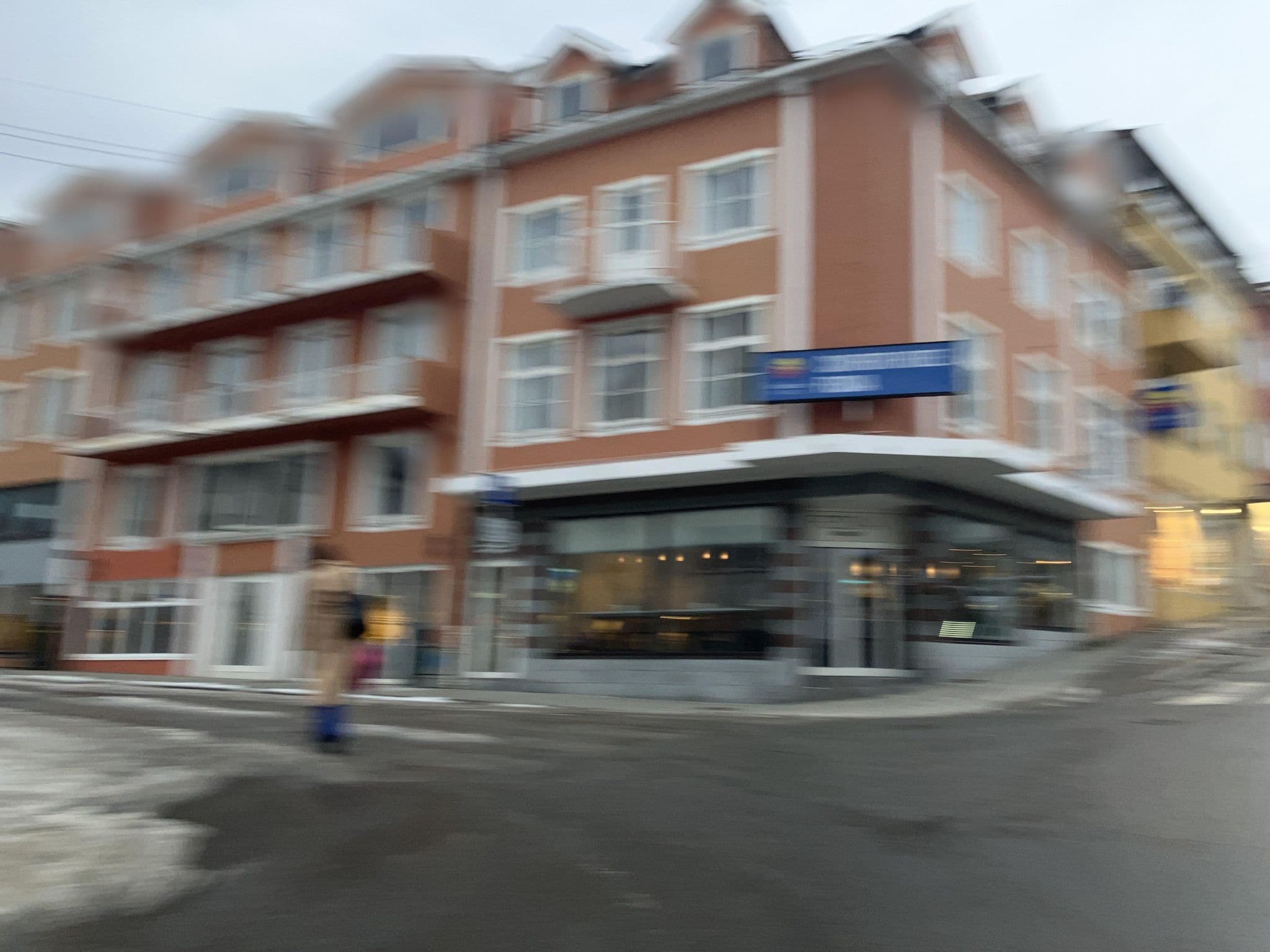 Street view near Comfort Hotel Fosna, Kristiansund — © southglos (CC BY-SA · Mapillary)