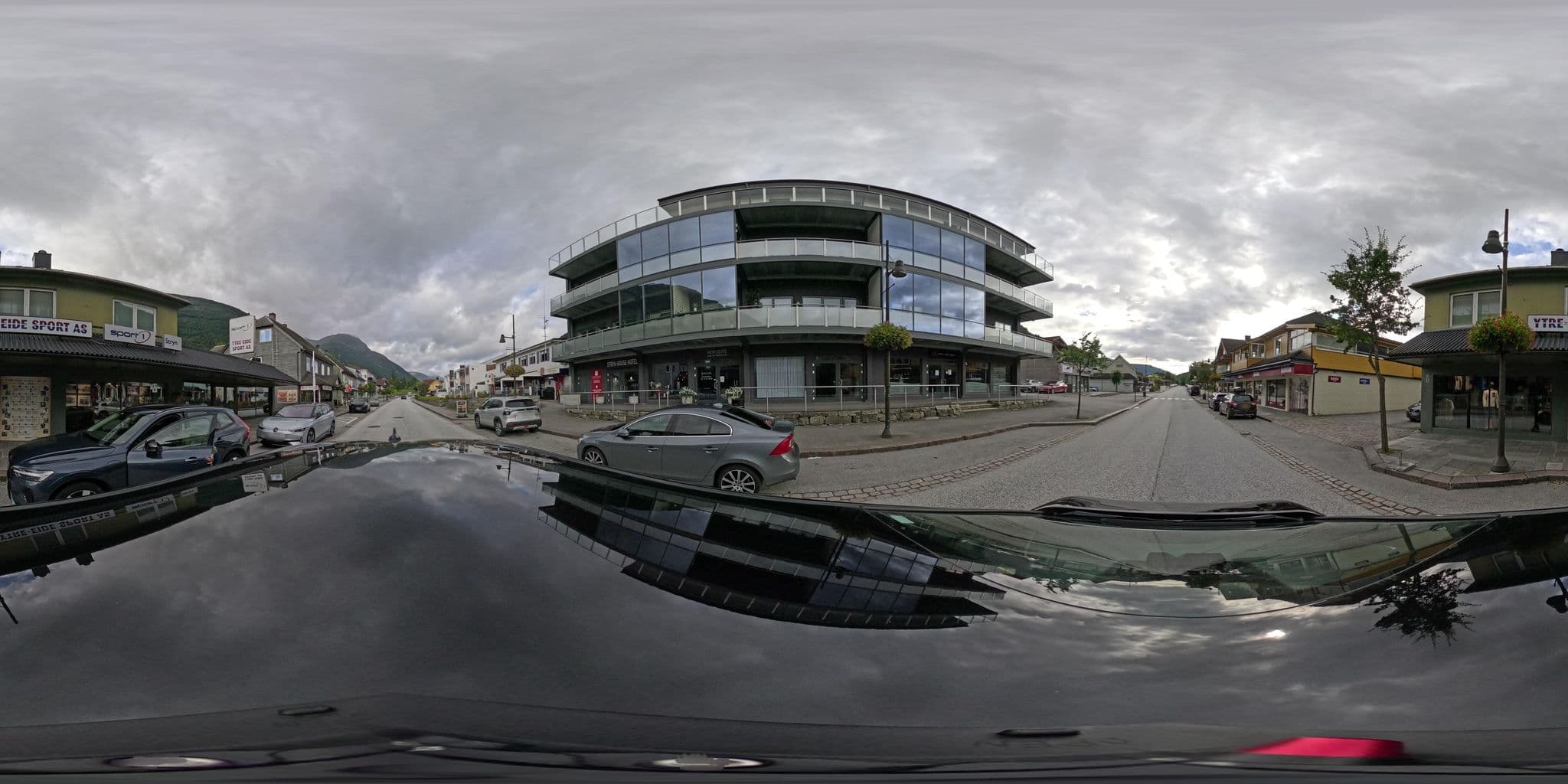 Street view near Stryn House - Hotel & Apartments, Stryn — © yannakis (CC BY-SA · Mapillary)