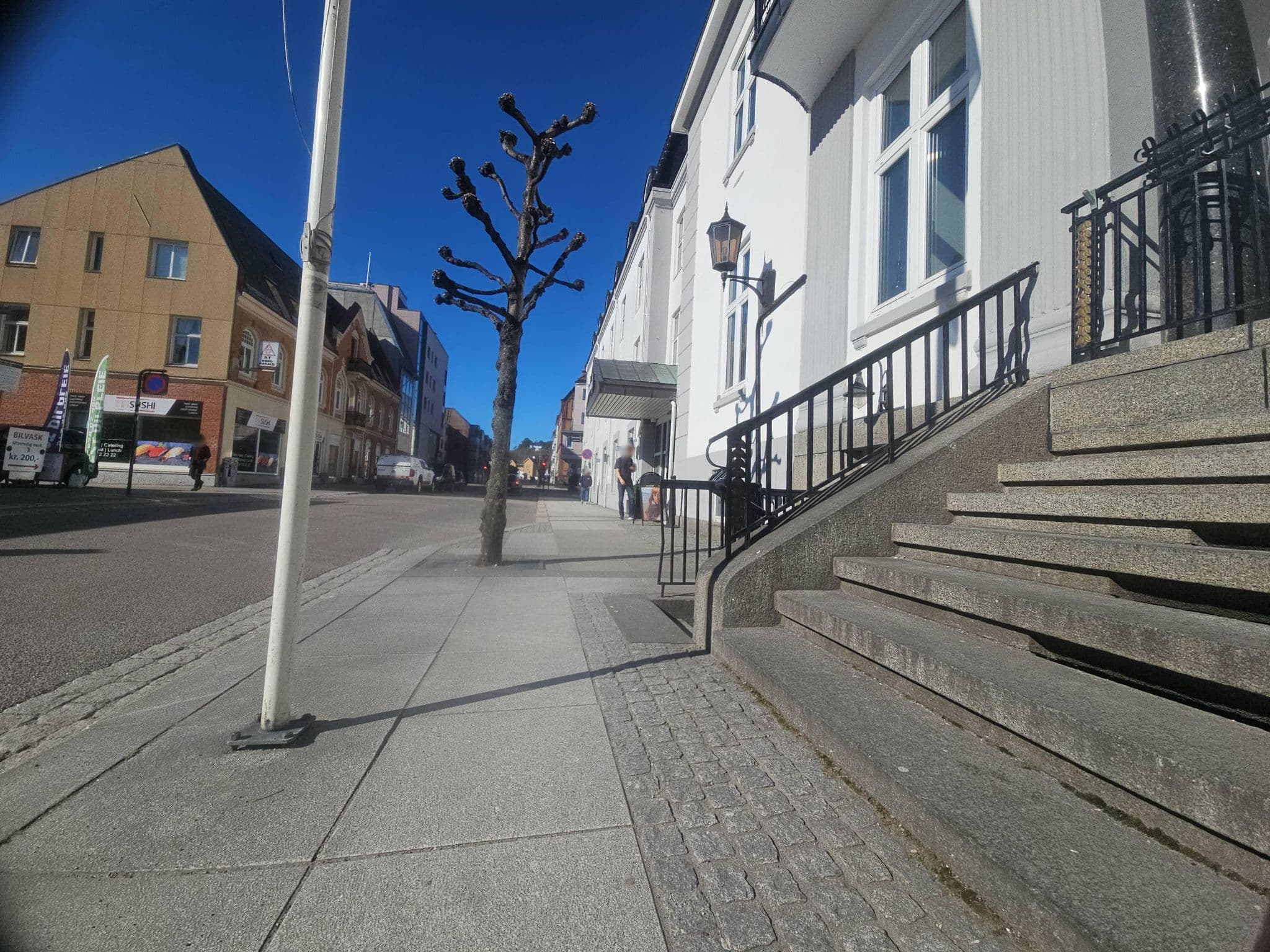 Street view near Clarion Collection Hotel Atlantic, Sandefjord — © pbb (CC BY-SA · Mapillary)