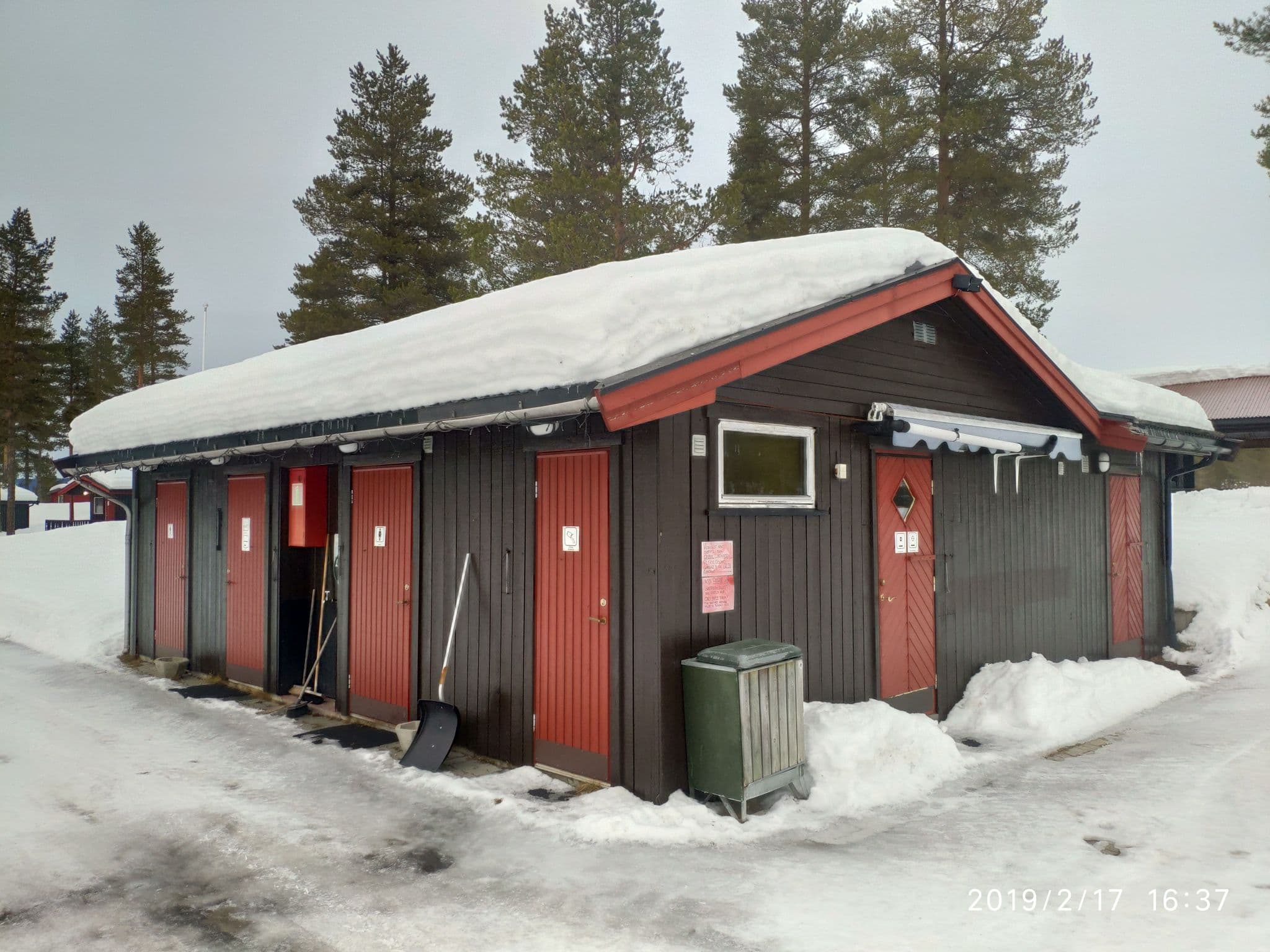Street view near Sjøenden Camping, Innbygda — © km2bp (CC BY-SA · Mapillary)