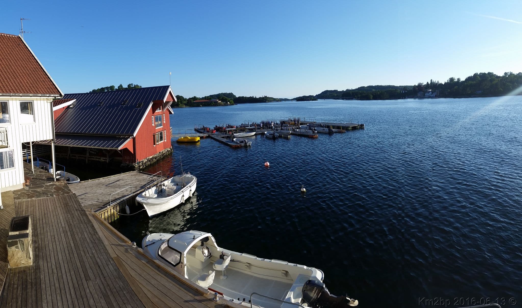 Street view near Furrehytter, Tysvær — © km2bp (CC BY-SA · Mapillary)