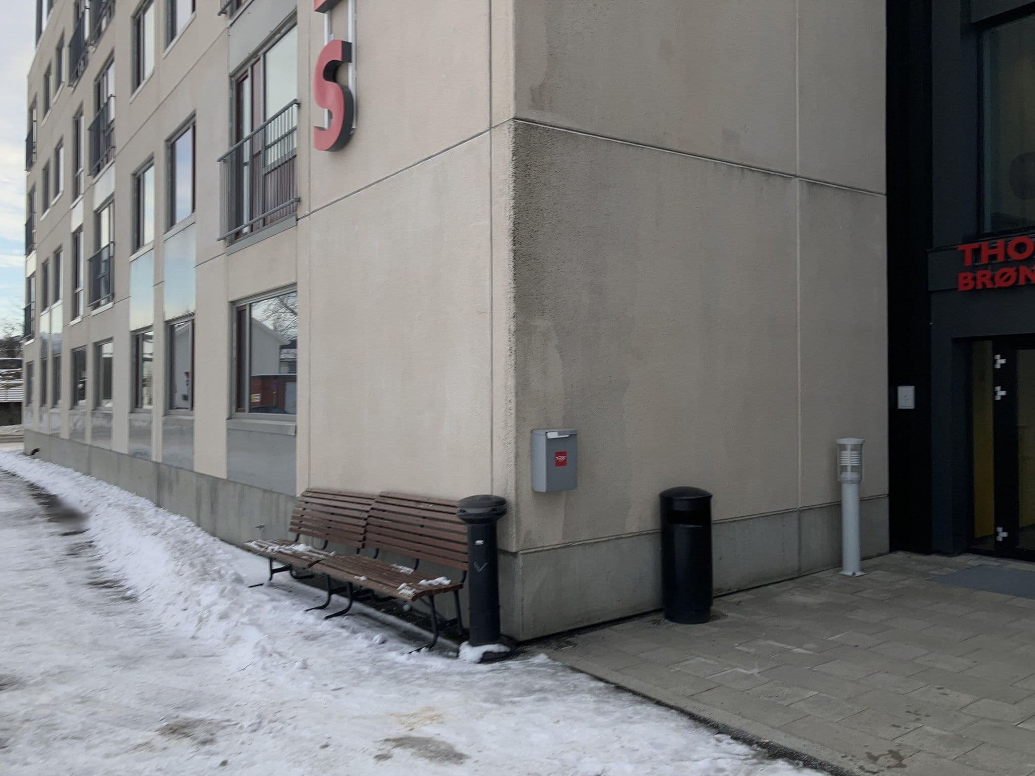 Street view near Thon Hotel Brønnøysund, Brønnøysund — © southglos (CC BY-SA · Mapillary)
