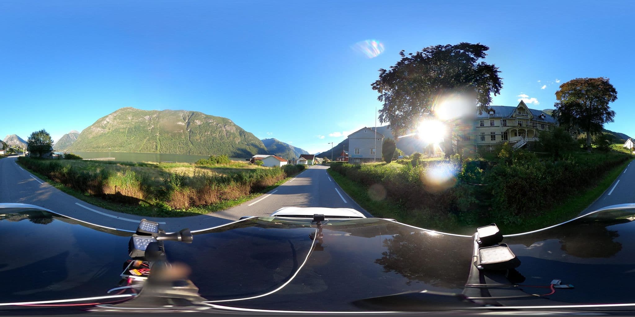 Street view near Hotel Mundal, Hermansverk — © catoandersen (CC BY-SA · Mapillary)
