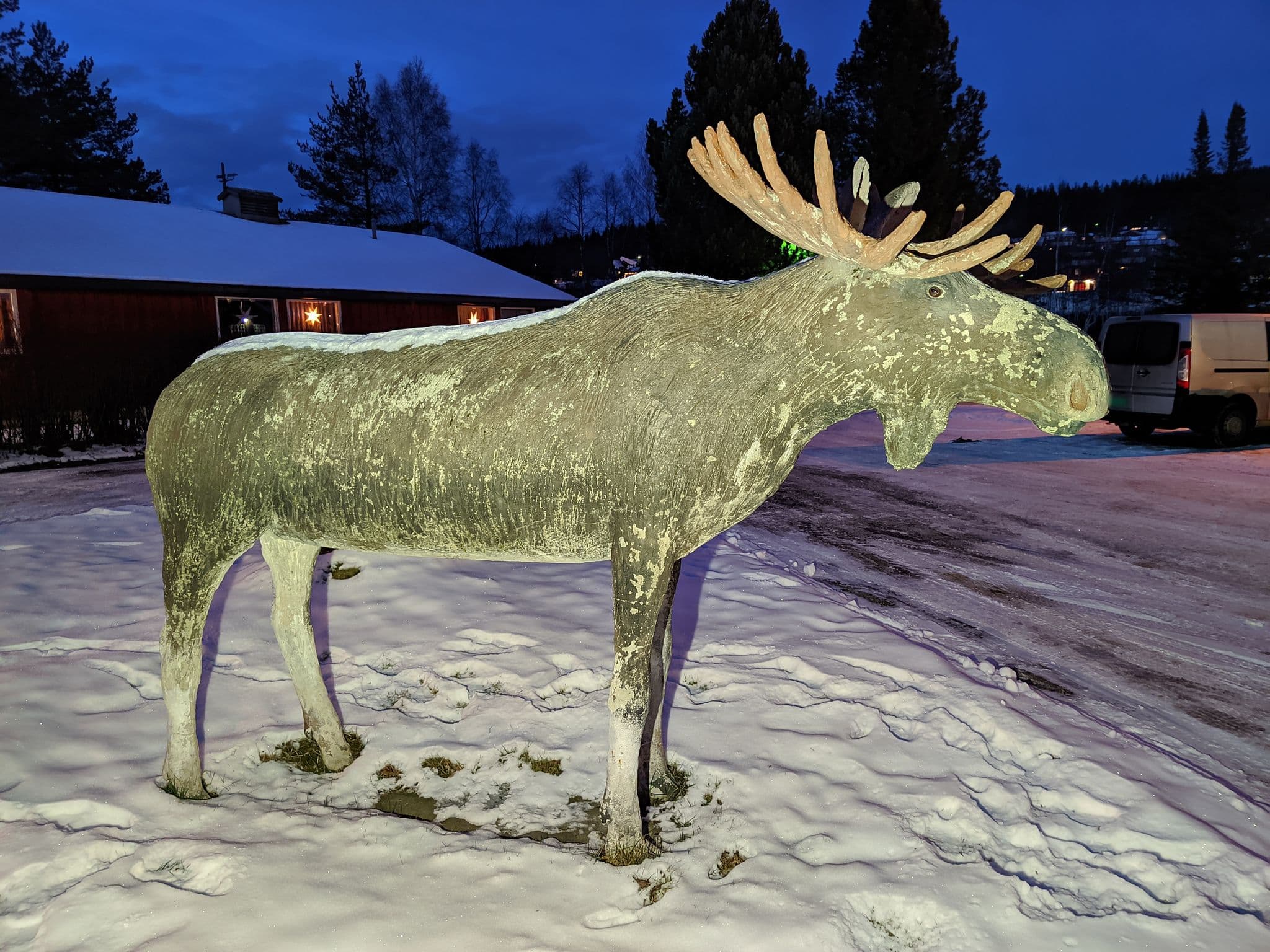 Street view near Stor-Elvdal hotell, Koppang — © km2bp (CC BY-SA · Mapillary)