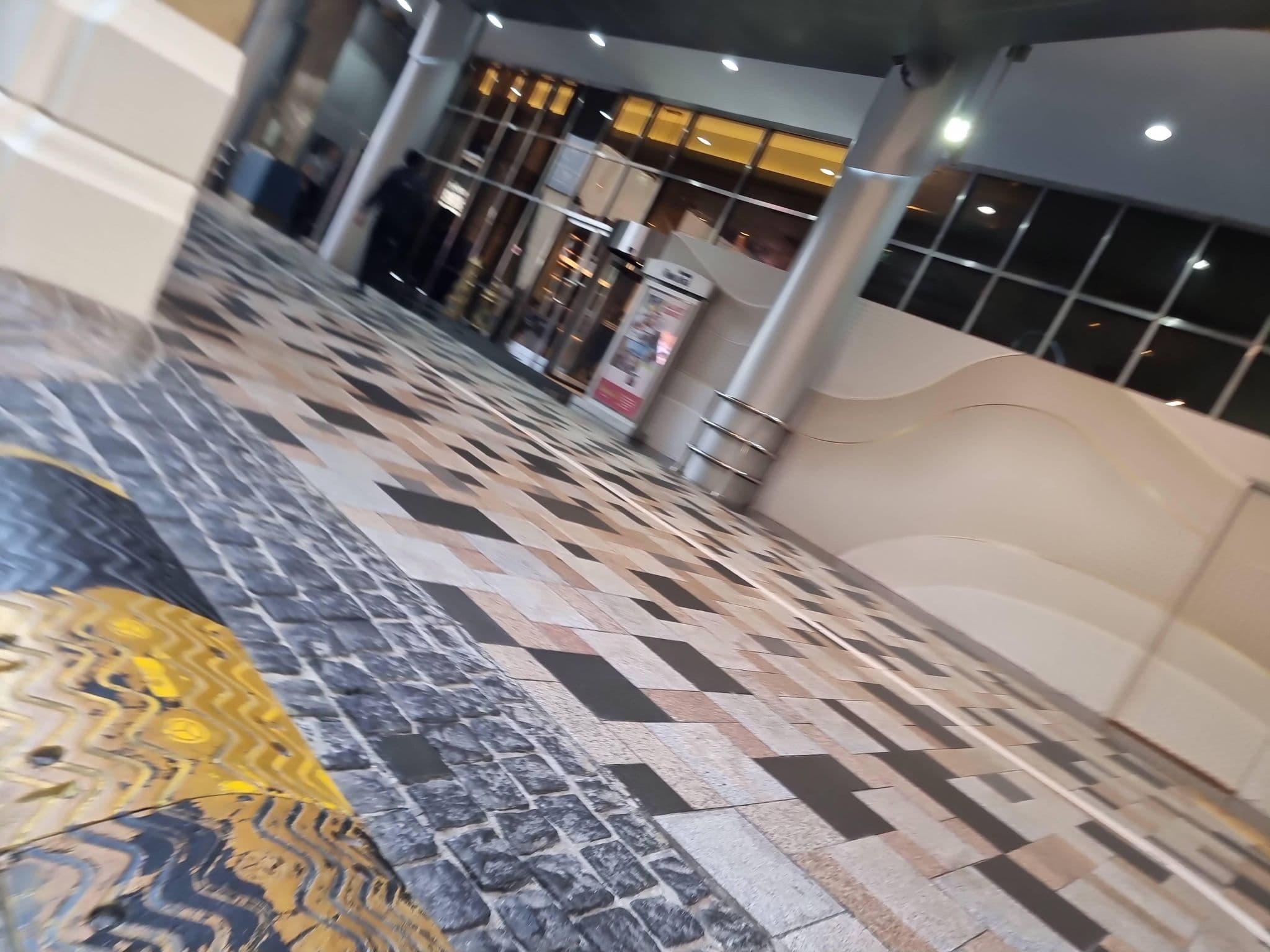 Street view near Hotel Rotana Amwaj Jumeirah Beach, Dubai Marina — © mapfool (CC BY-SA · Mapillary)