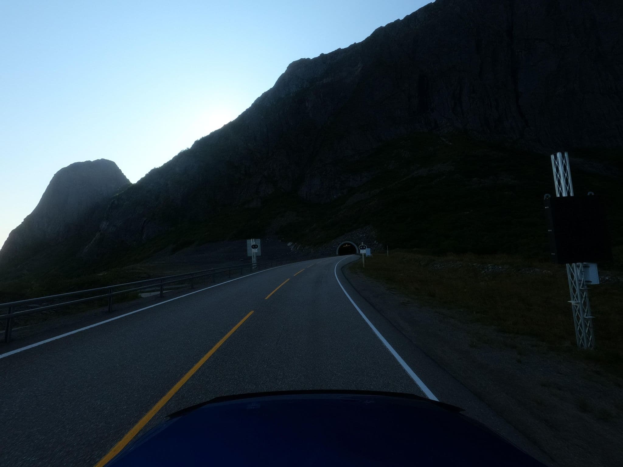 Street view near Akkarvikodden Teltplass, Gravdal — © catoandersen (CC BY-SA · Mapillary)