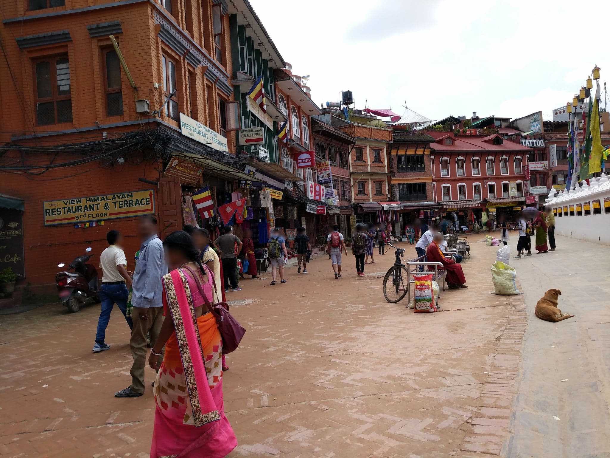 Street view near Kunzom, Kathmandu