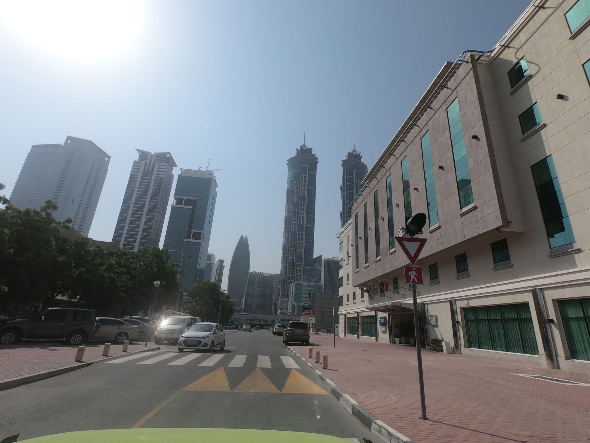 Street view near Holiday Inn Express Safa Park, Al Wasl — © countzero5 (CC BY-SA · Mapillary)