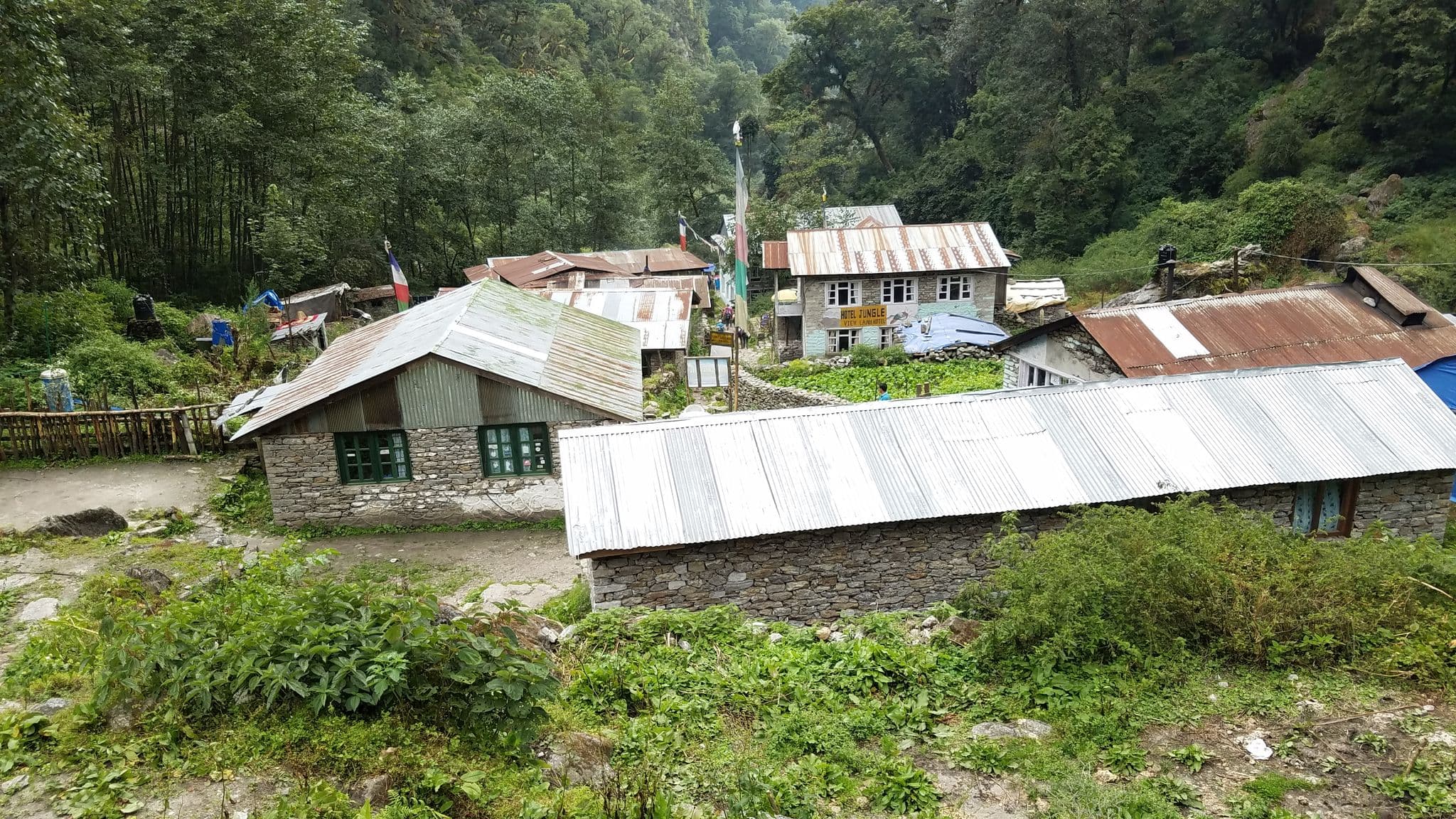 Street view near Lama Guest House, Chapali̇̄ Bhaḍrakāli̇̄