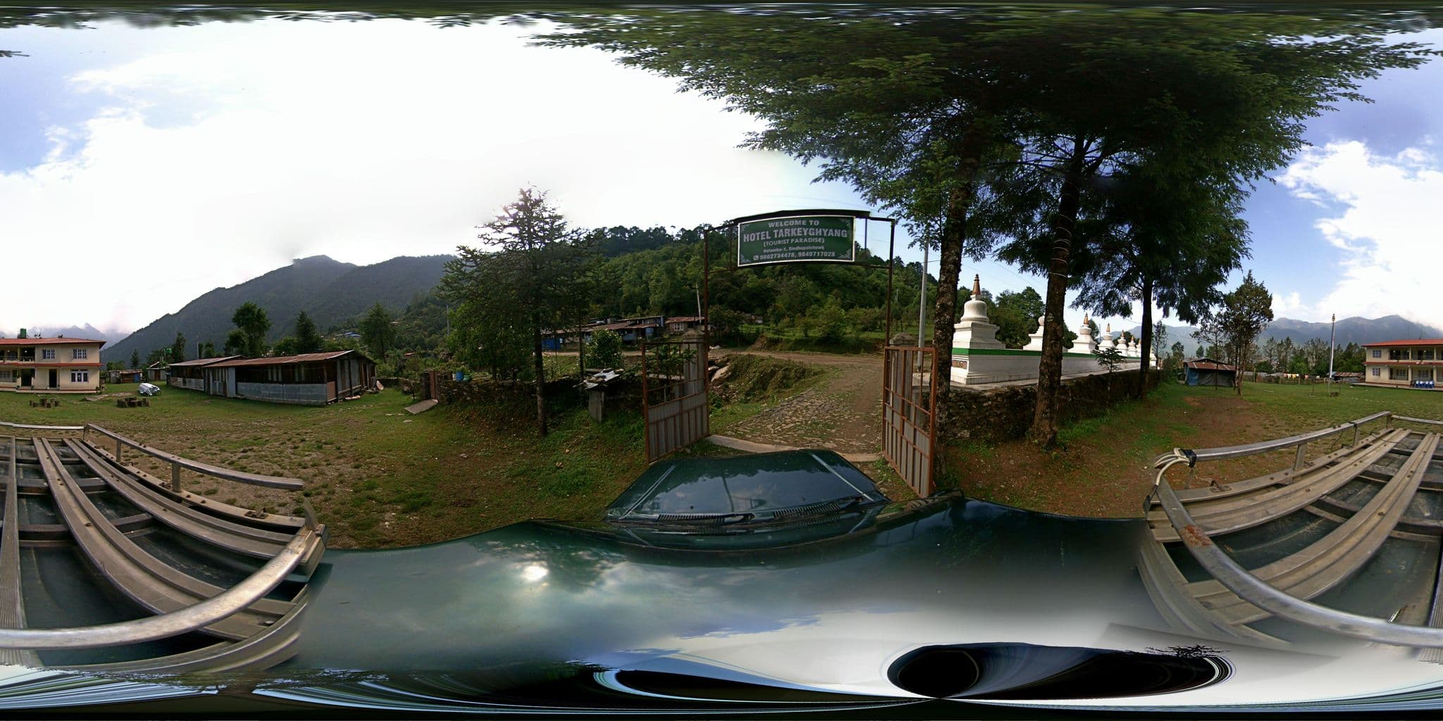 Street view near Hotel Tarkeghyang, Chautārā — © Nepal_FRES (CC BY-SA · Mapillary)