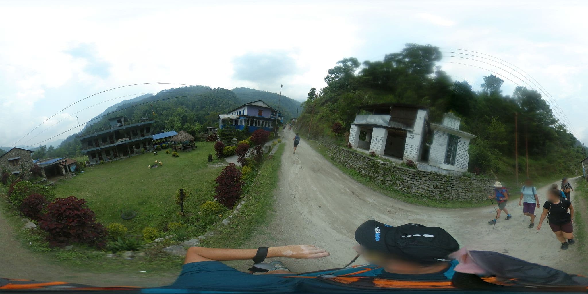 Street view near Mountain Lodge and Restaurant, Chitre