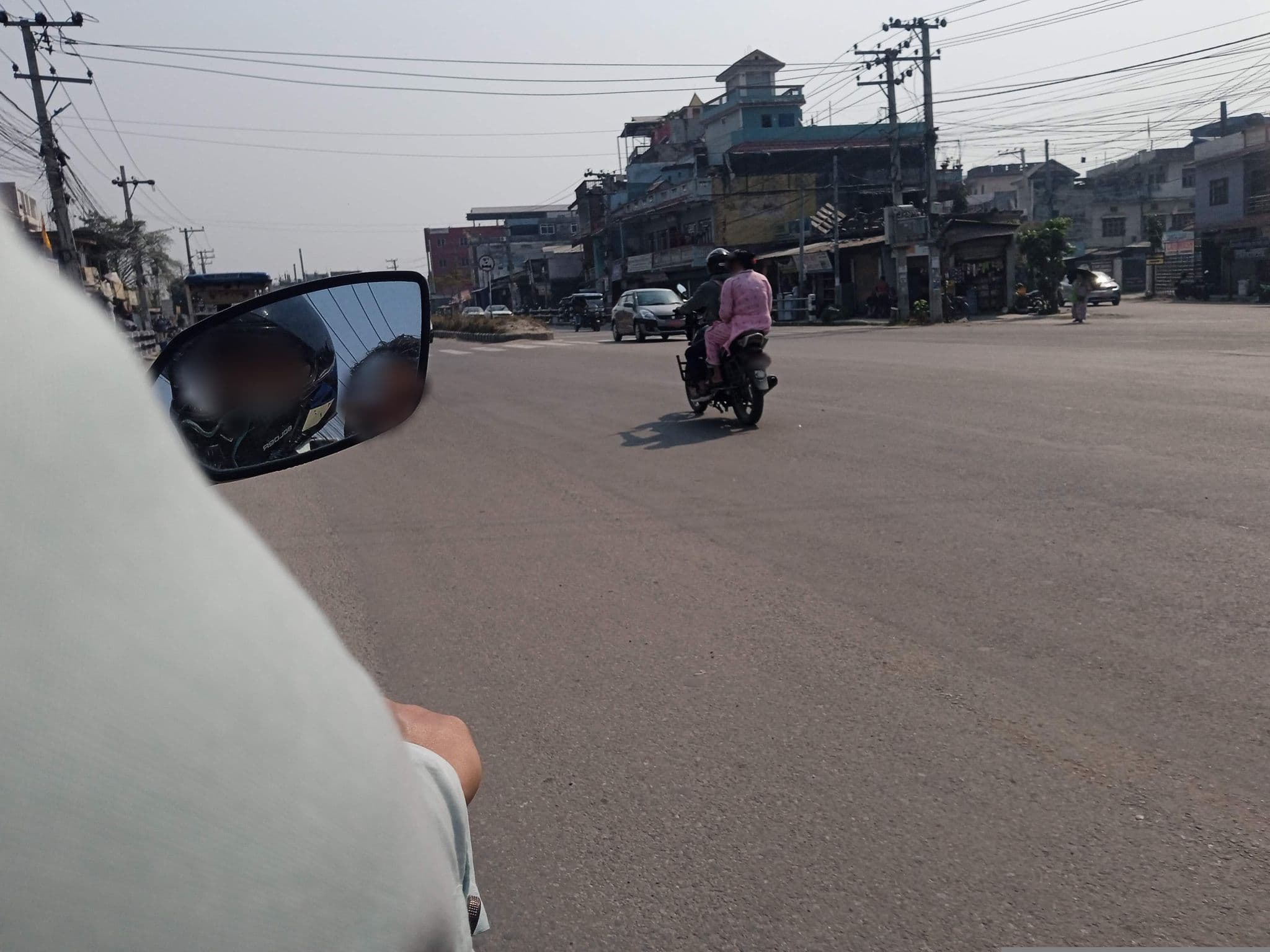 Street view near Pathibhara Hotel, Īṭahari̇̄ — © Pravashpvsh (CC BY-SA · Mapillary)
