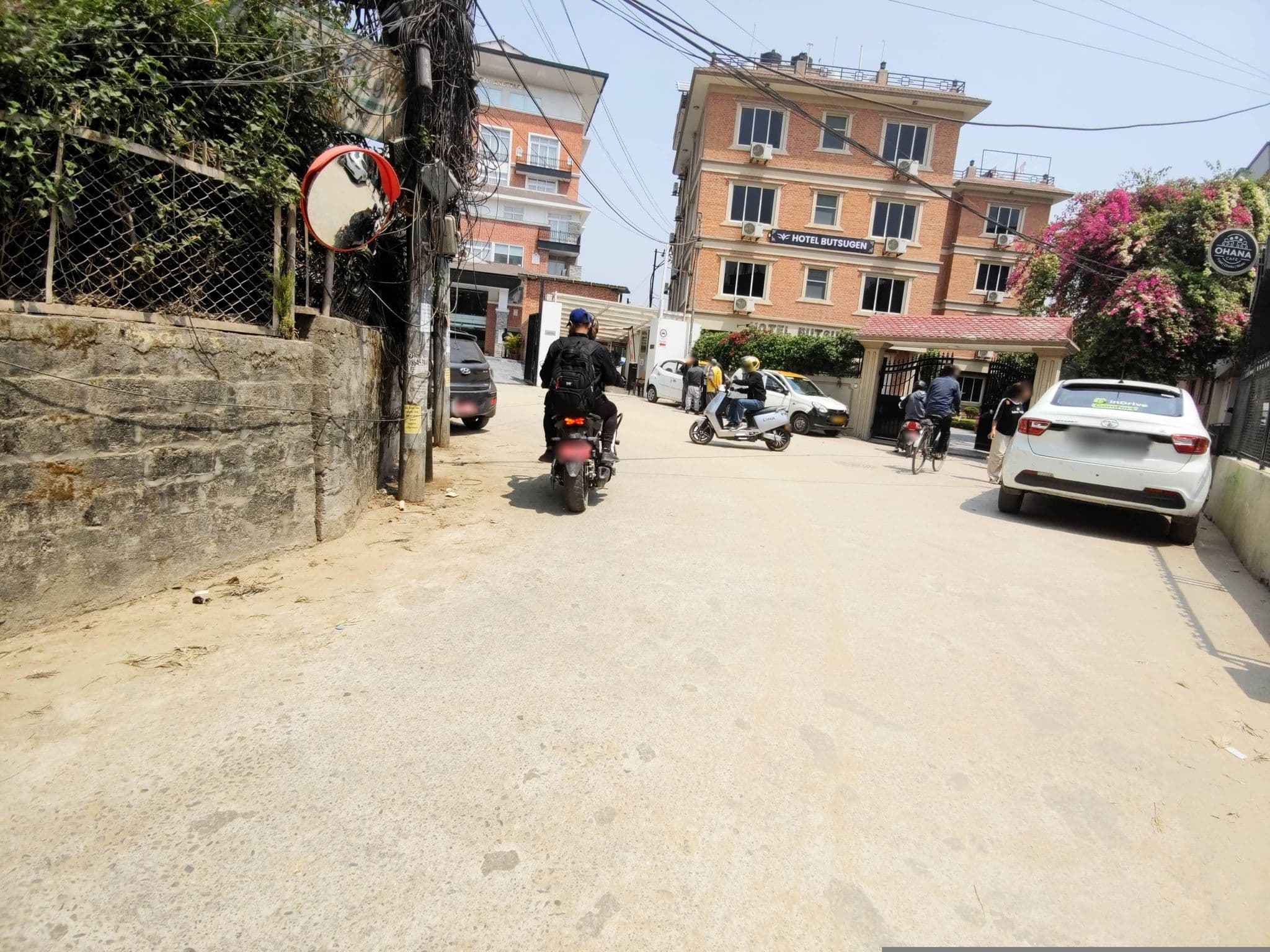 Street view near Hotel Butsugen, Kathmandu