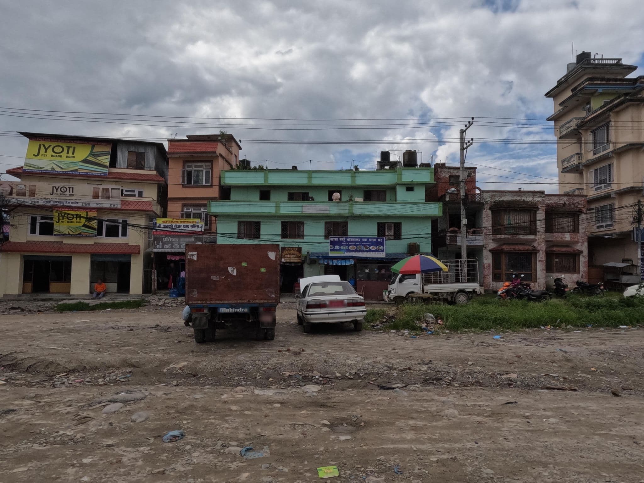 Street view near Tamor guesthouse, Kathmandu
