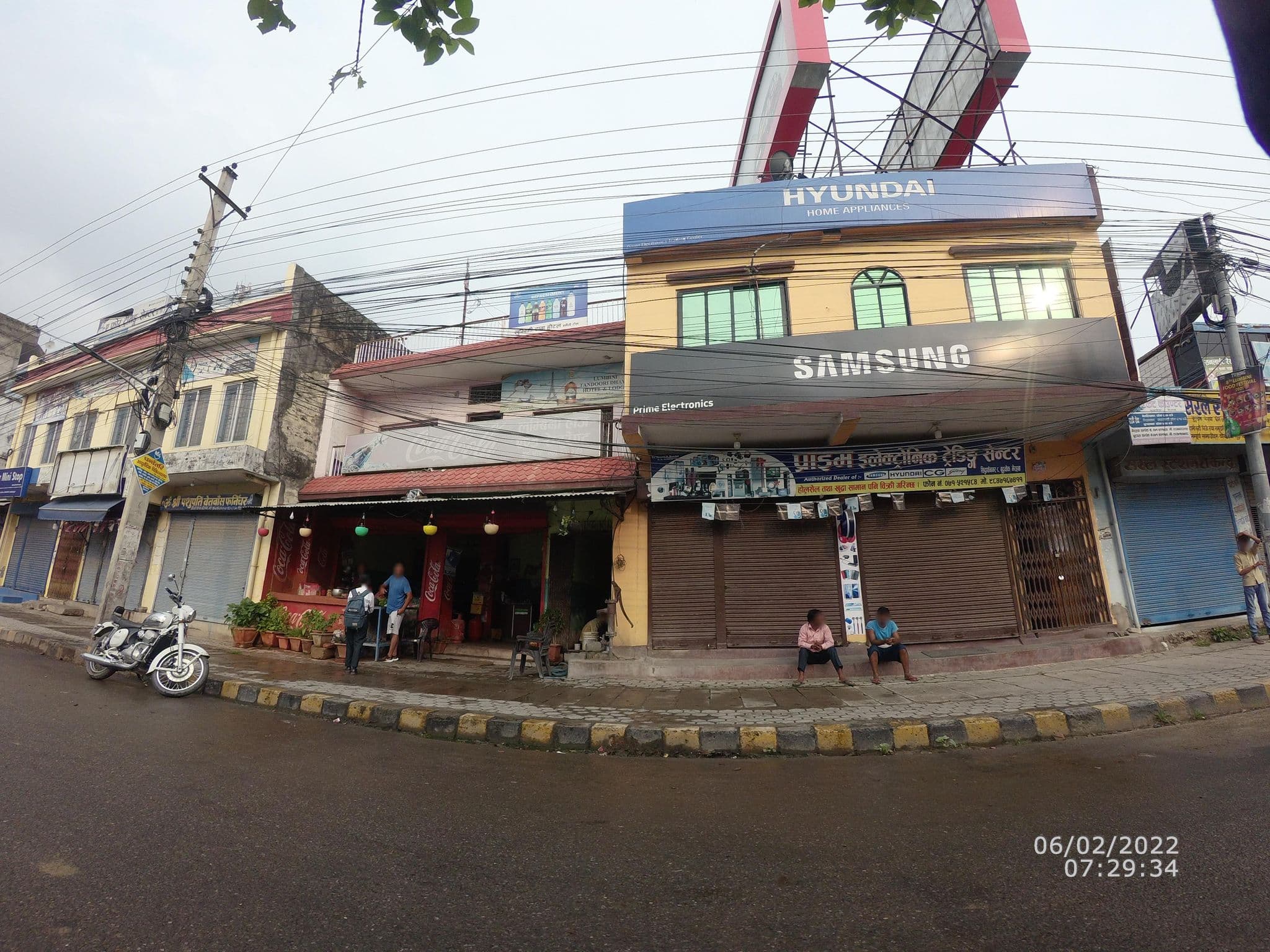 Street view near Lumbini Lodge and Restaurant, Siddharthanagar — © gauravparajuli09 (CC BY-SA · Mapillary)