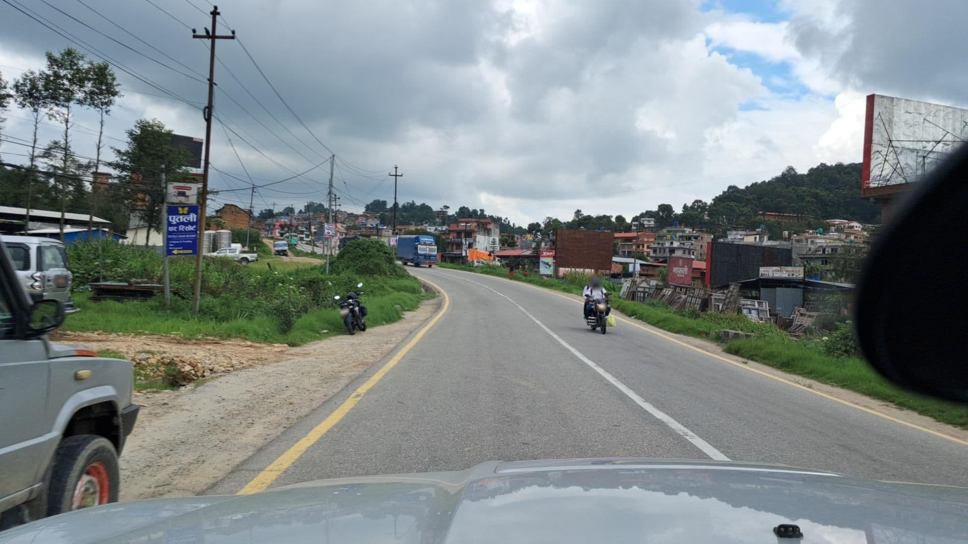 Street view near Putali ghar resort पुतली घर रिसोर्ट, kankrabari Dovan — © roadroid (CC BY-SA · Mapillary)