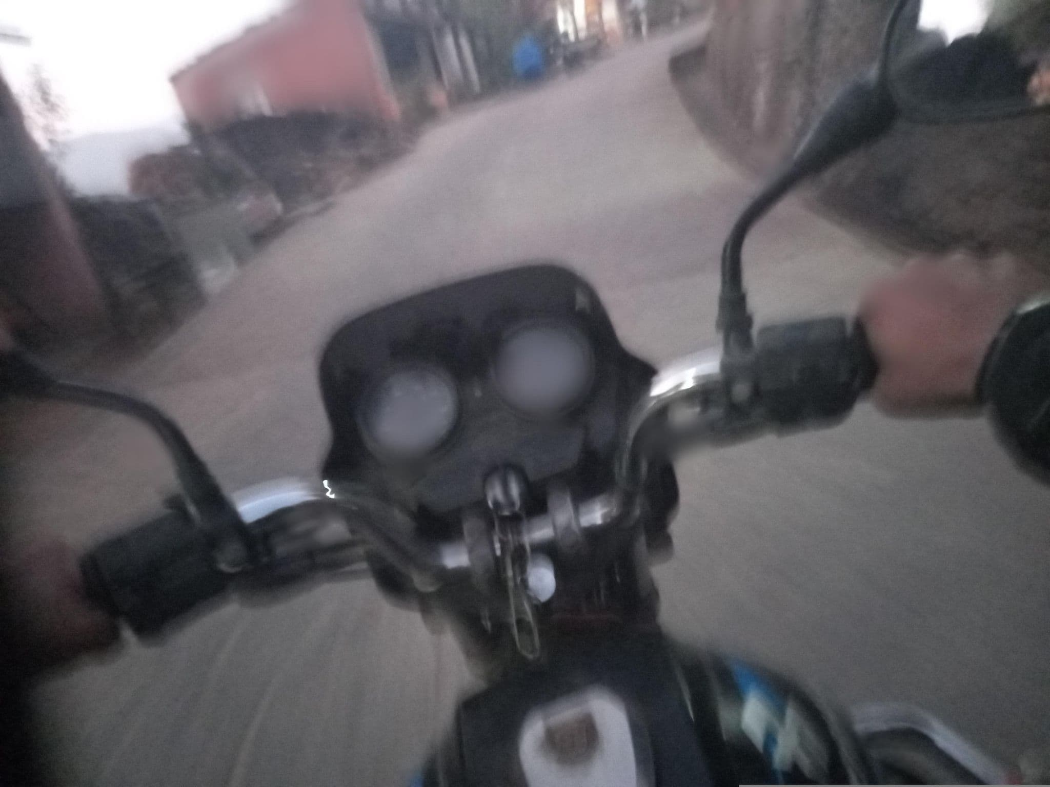 Street view near Hotel Nuwakot, Chapali̇̄ Bhaḍrakāli̇̄