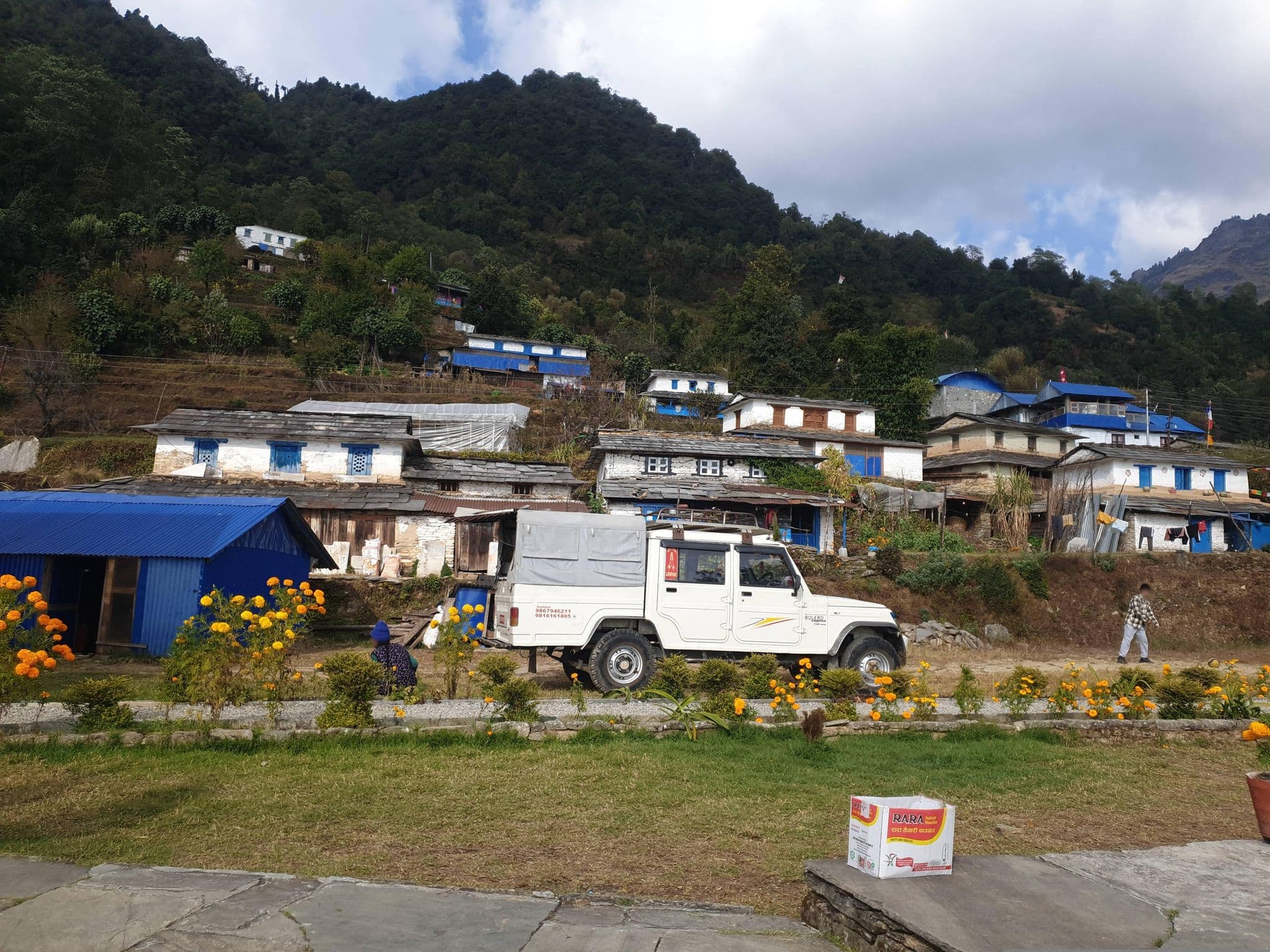 Street view near Pramisha Guest House, Bāgluṅ — © Titus21Lhomi (CC BY-SA · Mapillary)
