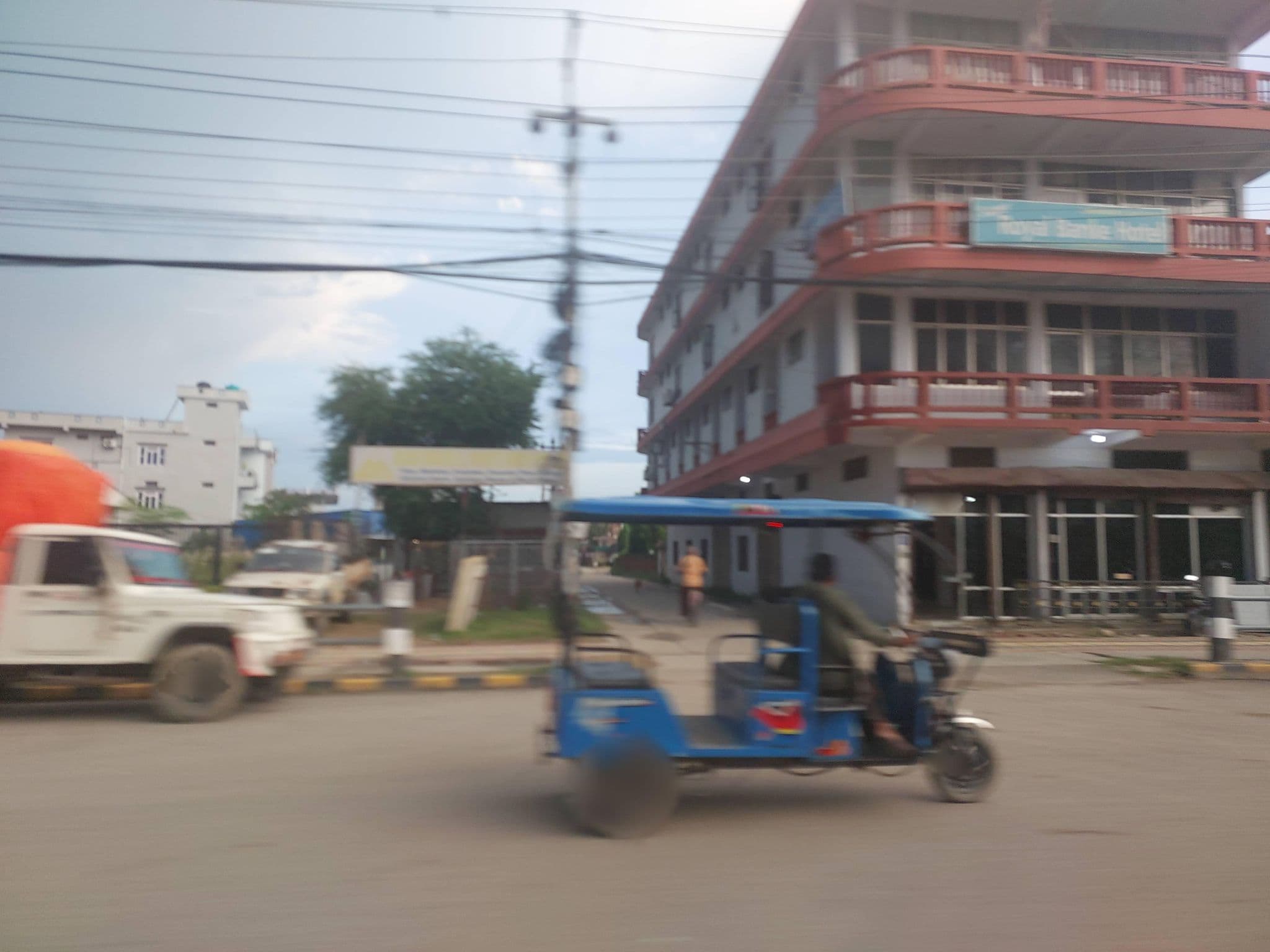 Street view near Hotel Royal banke, Nepalgunj — © shashish (CC BY-SA · Mapillary)