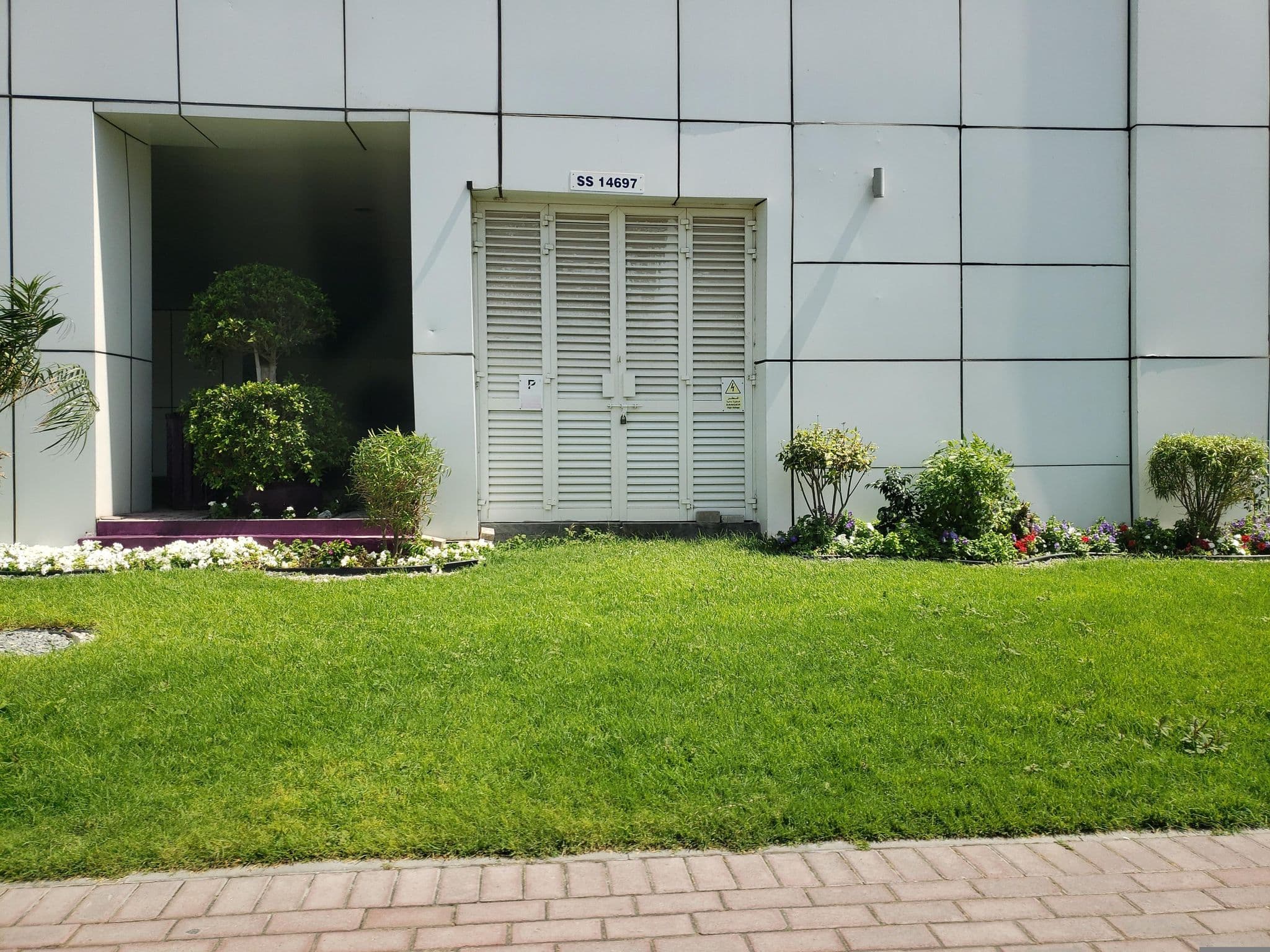 Street view near Premier Inn Ibn Battuta, Al Furjan — © mapfool (CC BY-SA · Mapillary)