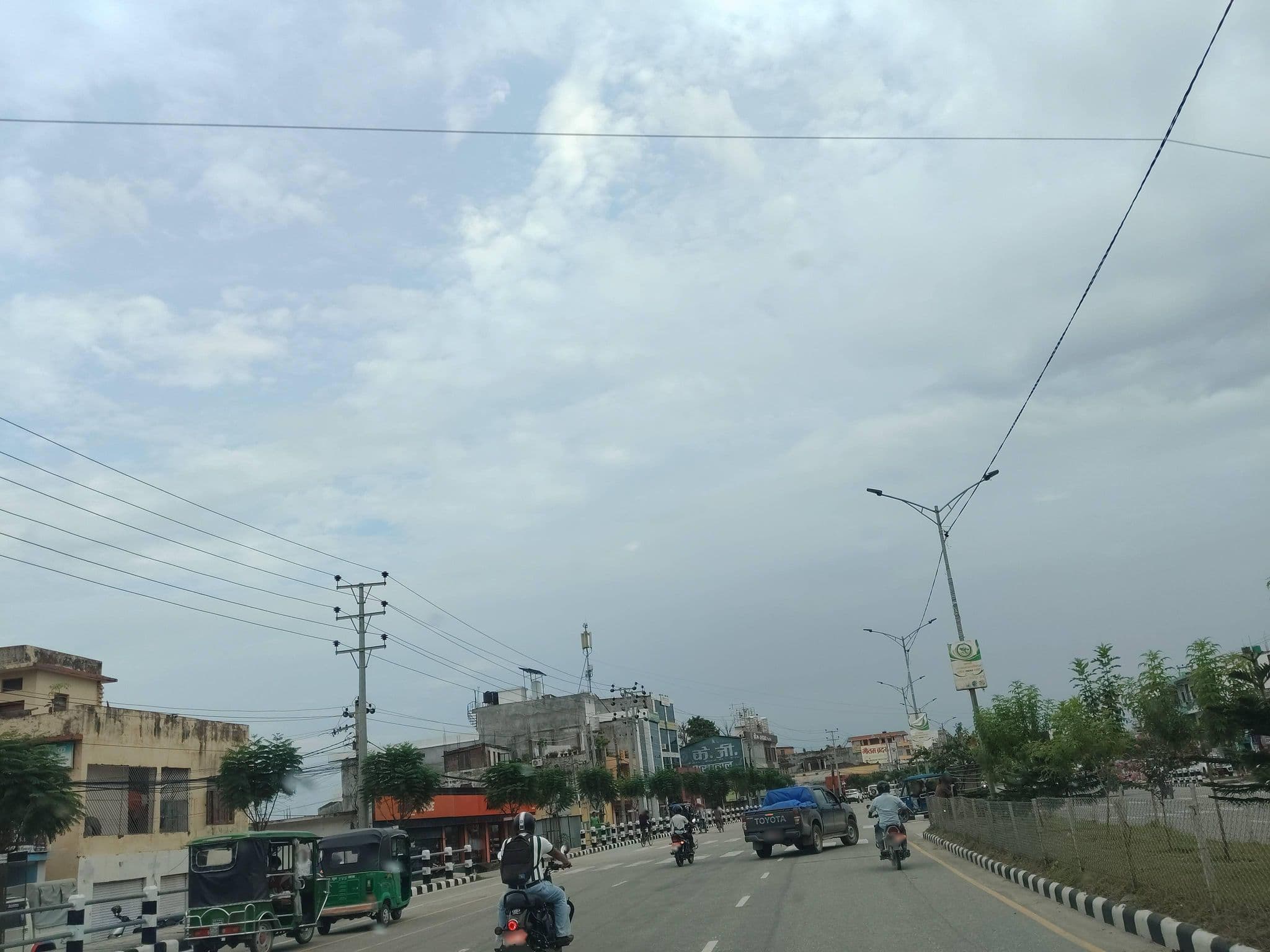 Street view near Hotel Hot pot, Dhangaḍhi̇̄ — © Rebmad7 (CC BY-SA · Mapillary)