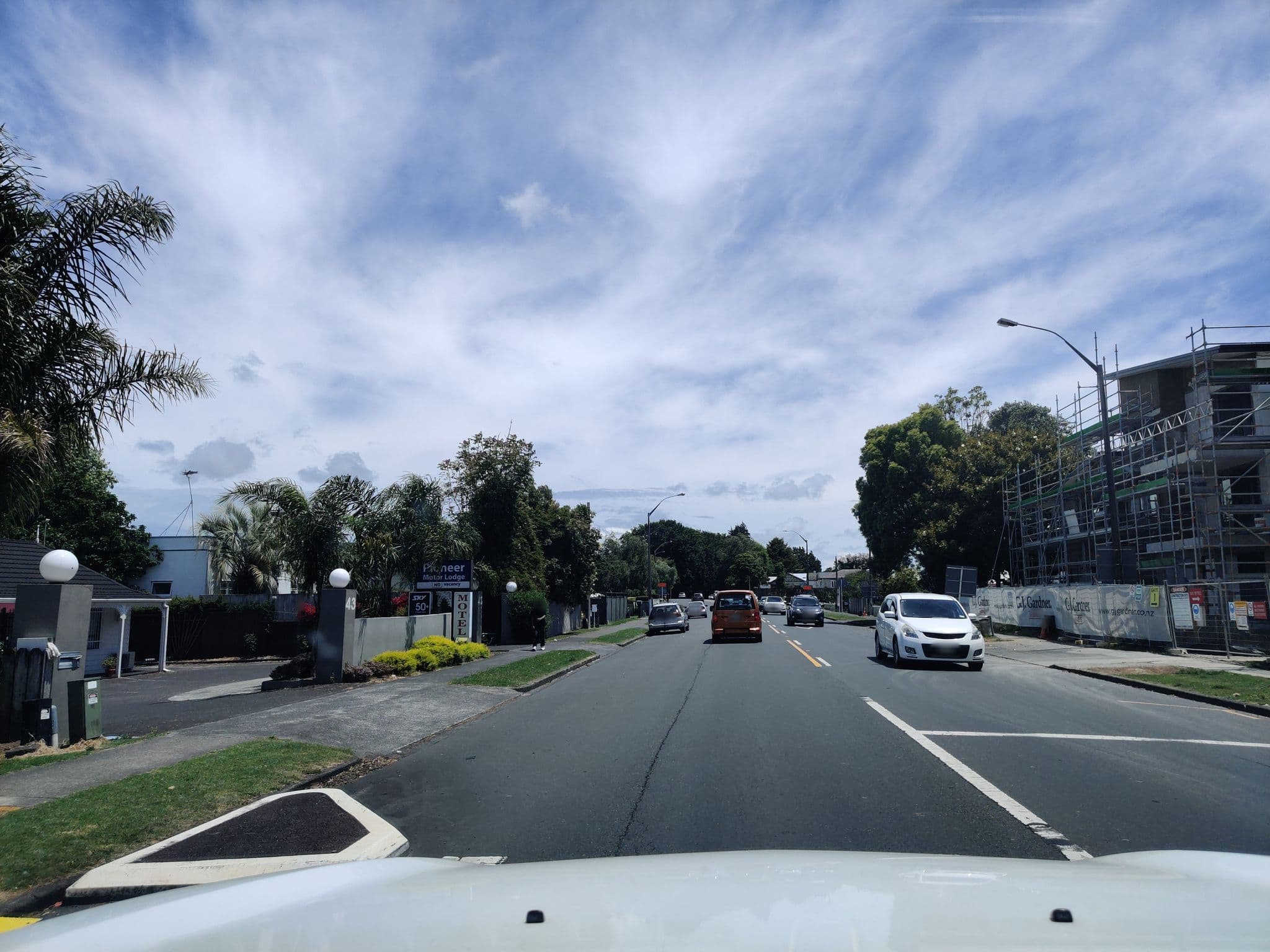 Street view near Pioneer Motor Lodge, Papakura — © elphix (CC BY-SA · Mapillary)