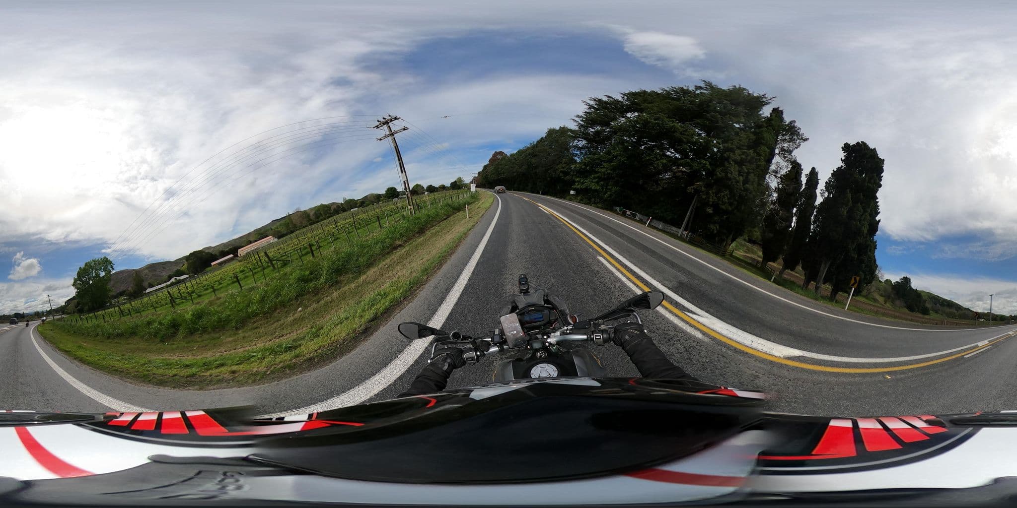 Street view near Hedgeley Cottages, Bay View — © captaincol (CC BY-SA · Mapillary)