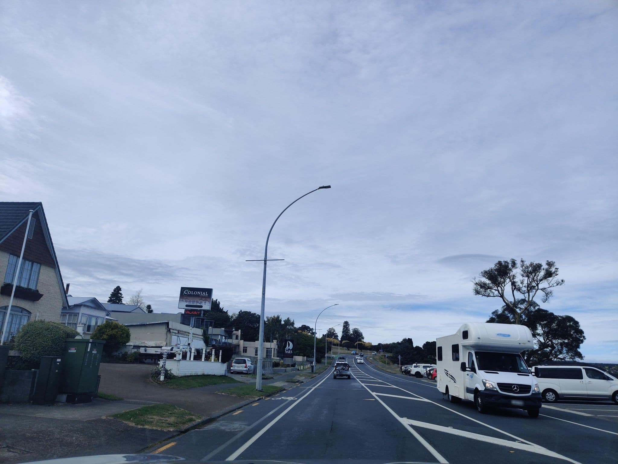 Street view near Gables Motor Lodge, Taupo — © elphix (CC BY-SA · Mapillary)