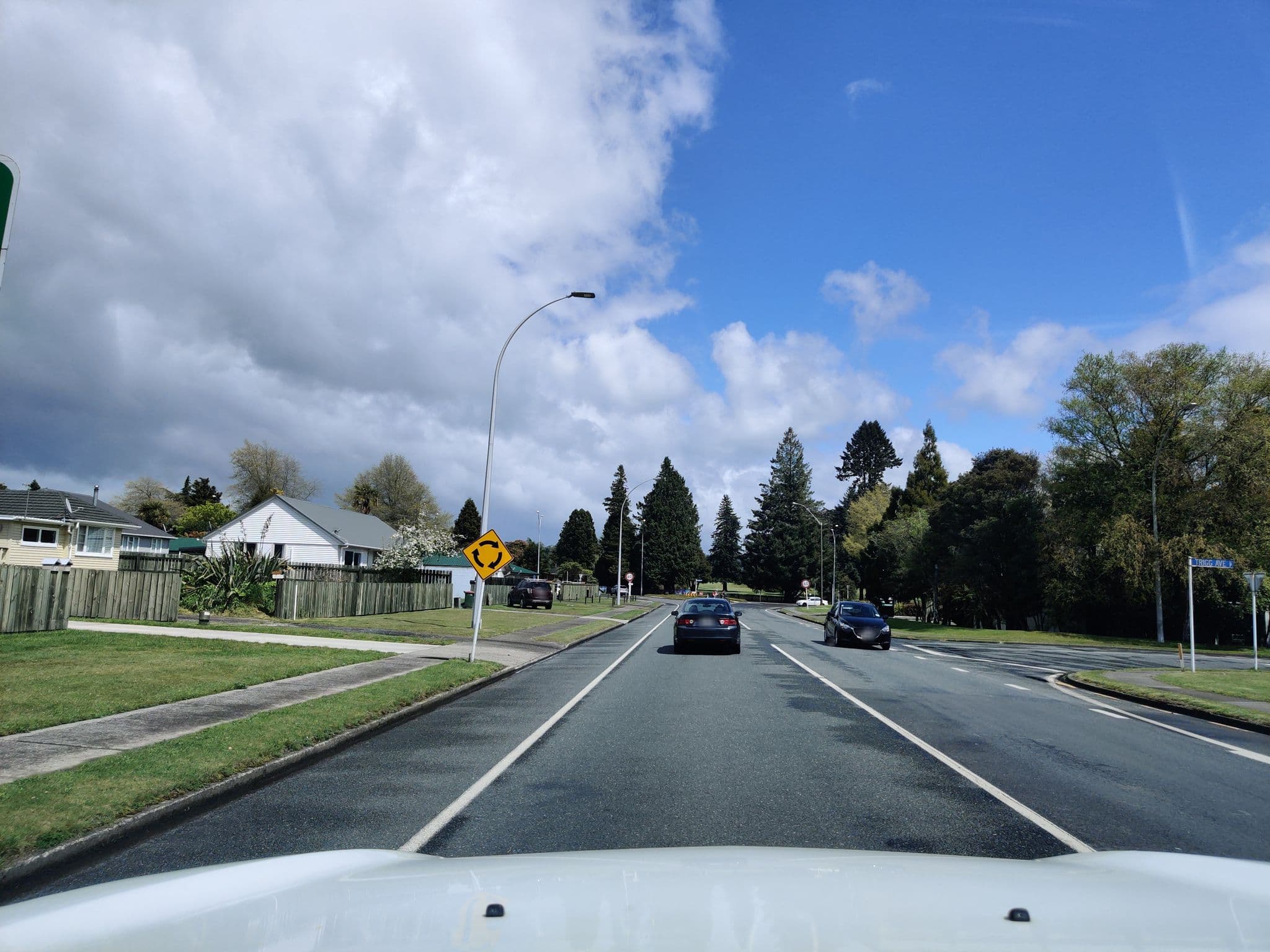 Street view near Birchwood Spa Motel, Victoria — © elphix (CC BY-SA · Mapillary)