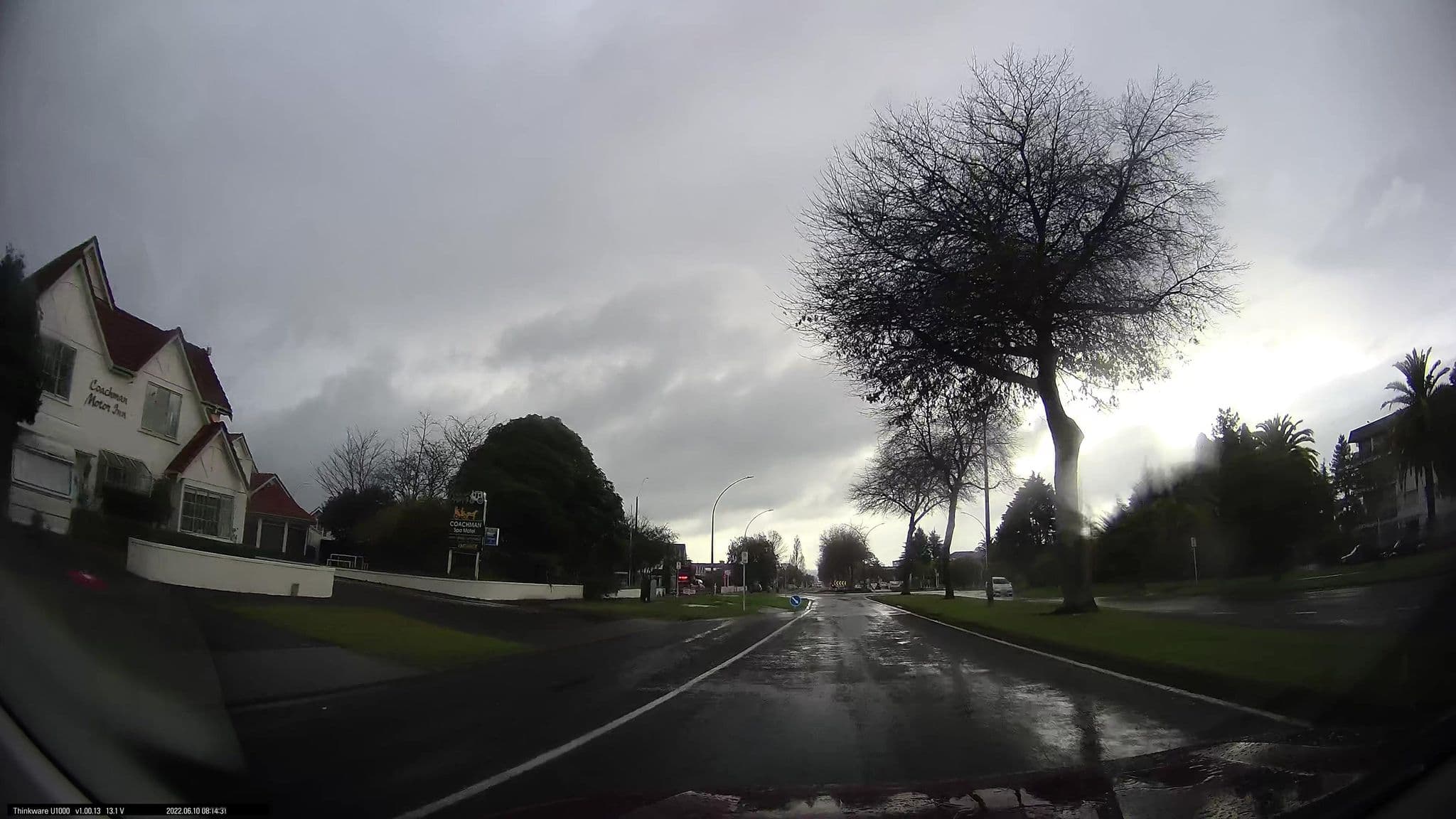 Street view near Ashleigh Court, Victoria — © maxim752 (CC BY-SA · Mapillary)