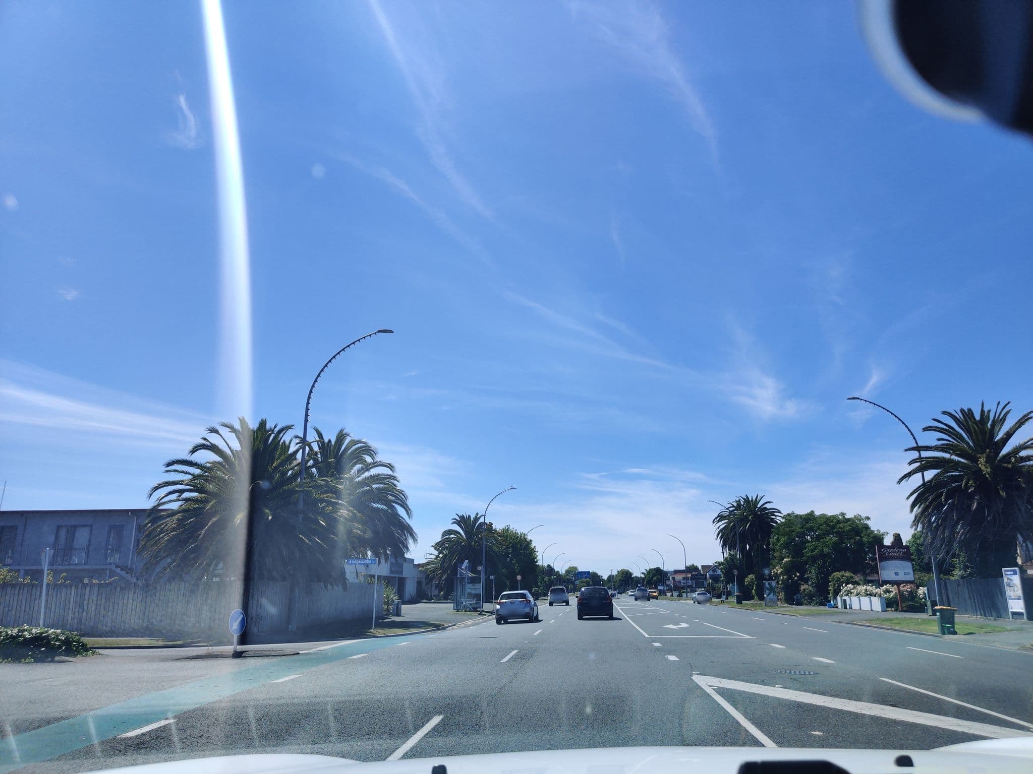 Street view near Bella Vista Motel, Hamilton West — © elphix (CC BY-SA · Mapillary)