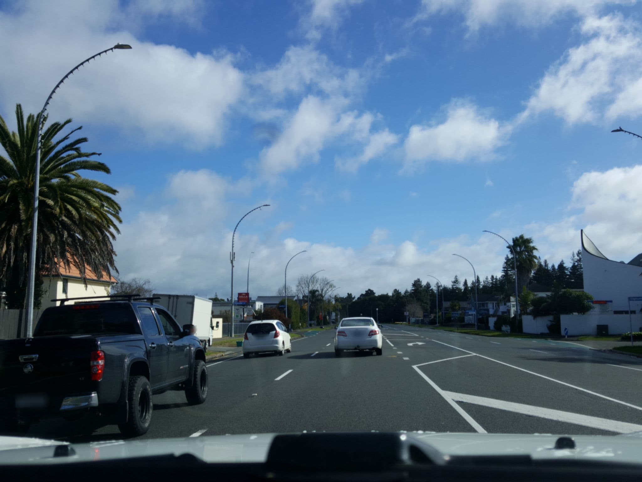 Street view near Garden Court Motel, Hamilton West — © elphix (CC BY-SA · Mapillary)