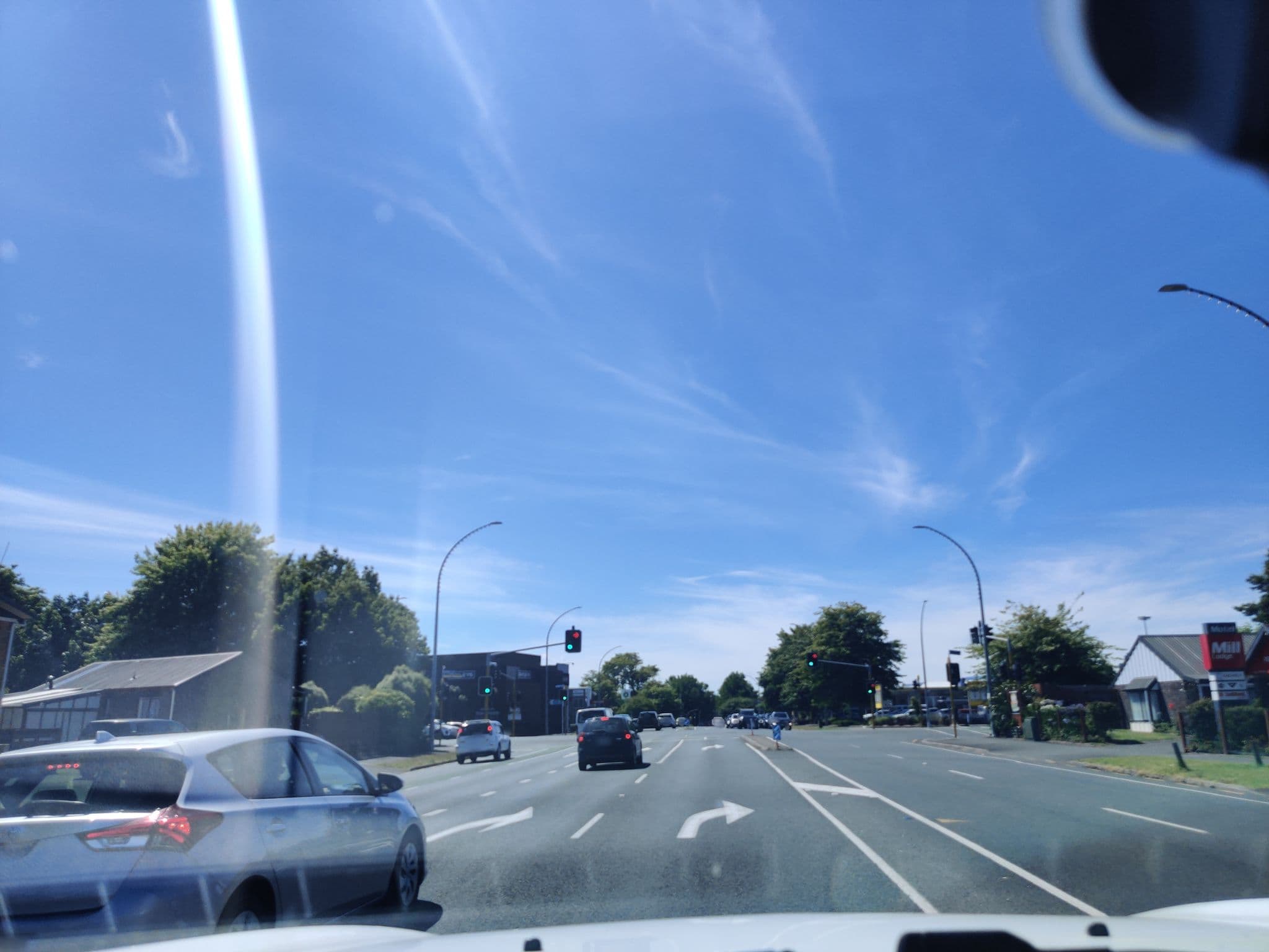 Street view near Microtel Backpackers, Hamilton — © elphix (CC BY-SA · Mapillary)