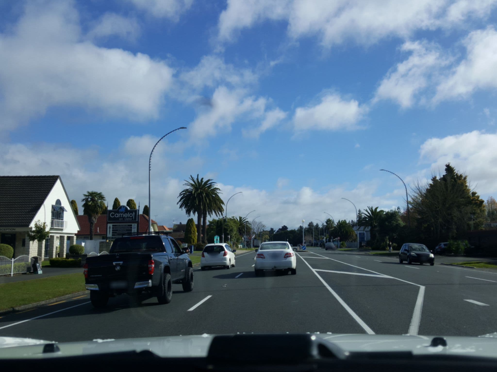 Street view near Motel Six, Hamilton West — © elphix (CC BY-SA · Mapillary)