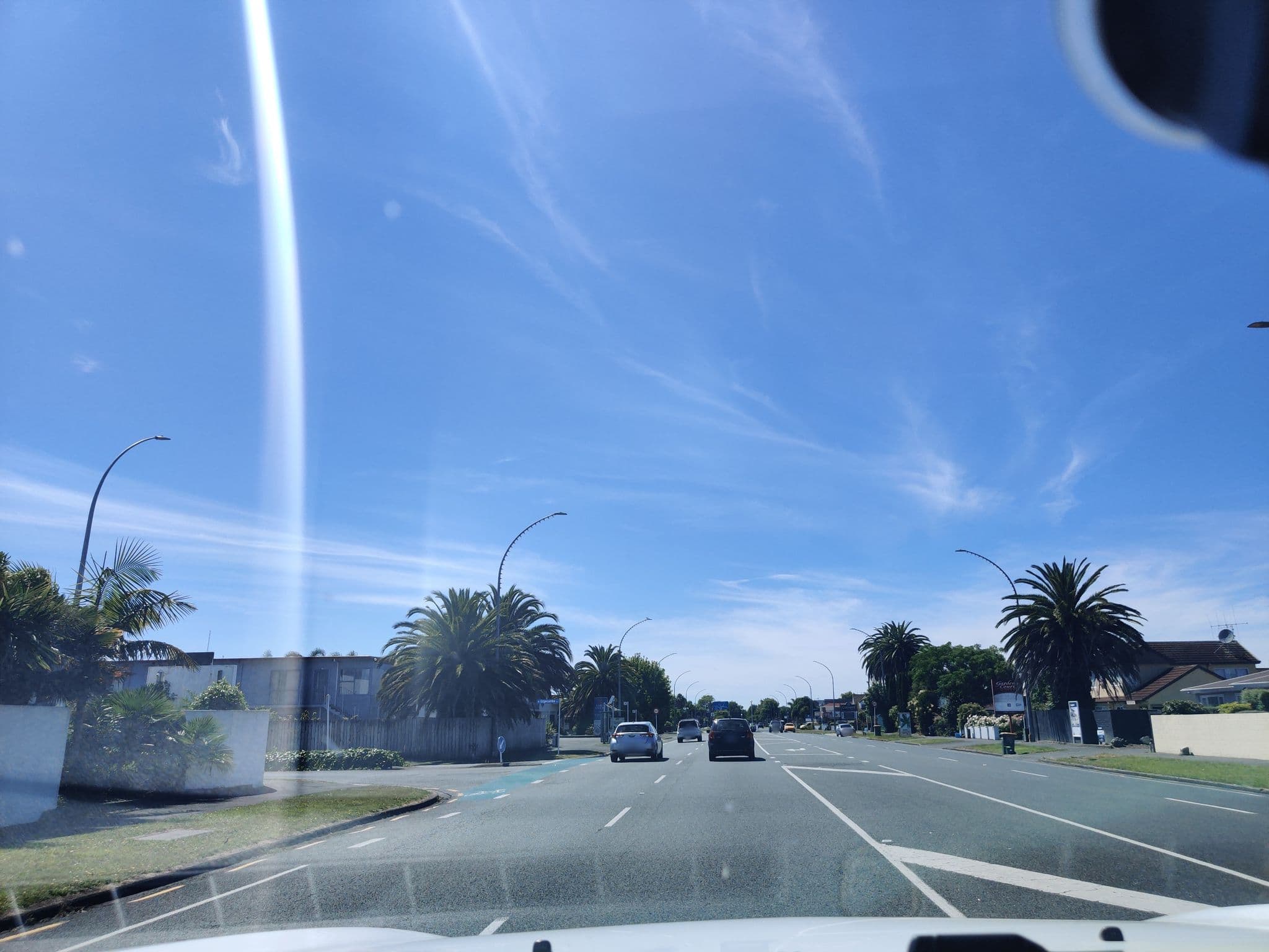 Street view near Sails Motor Inn, Hamilton West — © elphix (CC BY-SA · Mapillary)