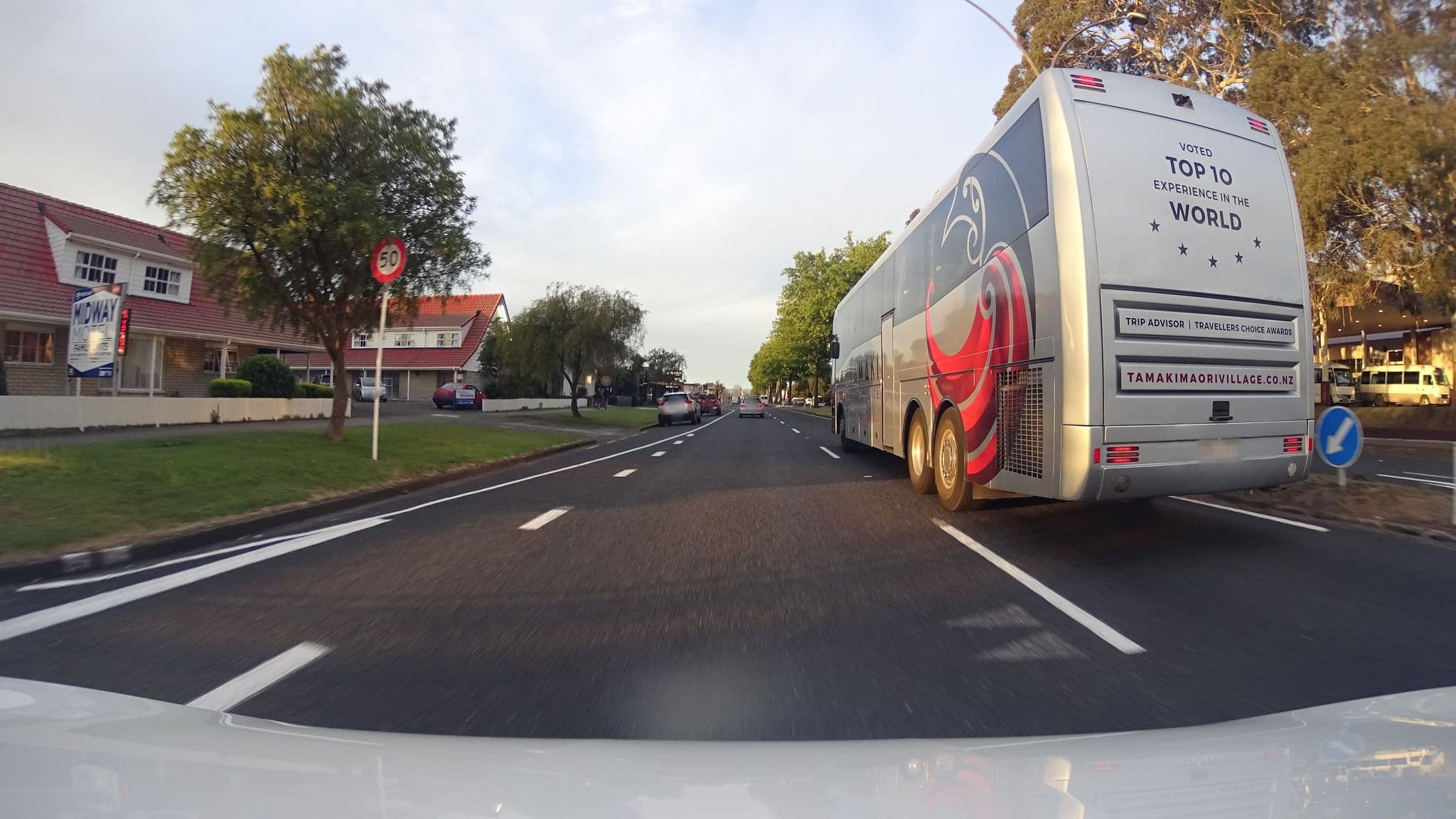 Street view near Midway Motel, Victoria — © aharvey (CC BY-SA · Mapillary)
