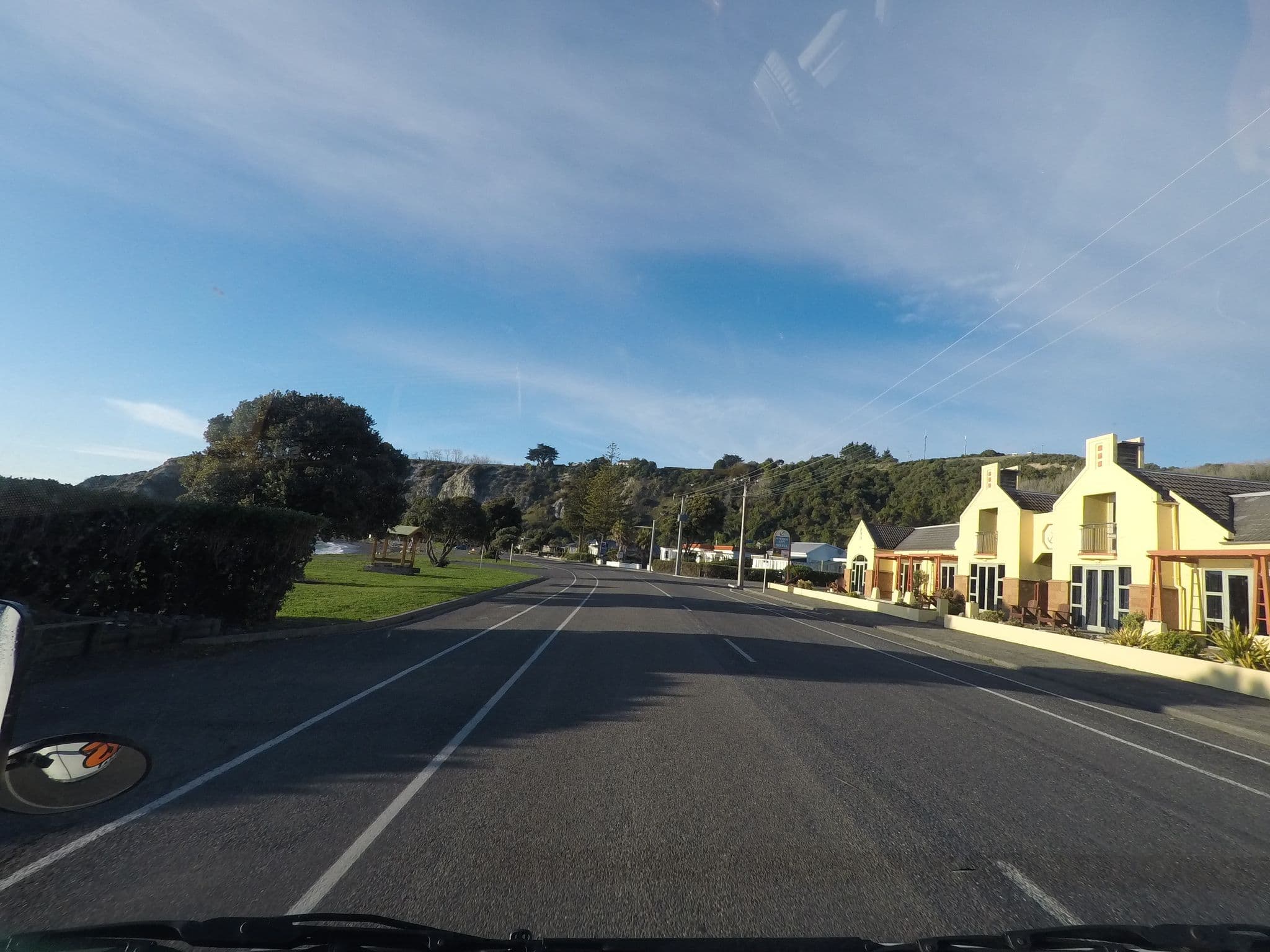 Street view near Anchor Inn Motel, Redwoodtown — © ralley (CC BY-SA · Mapillary)