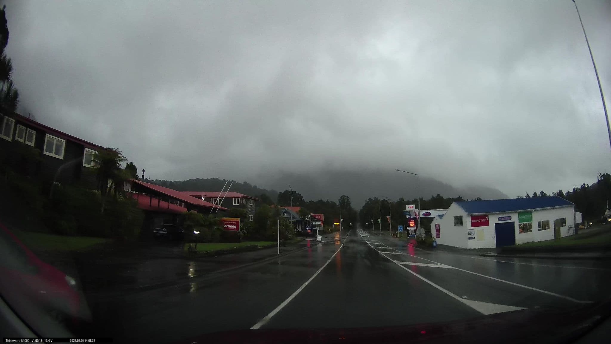 Street view near Heartland Hotel Glacier Country, Waikowhai — © maxim752 (CC BY-SA · Mapillary)