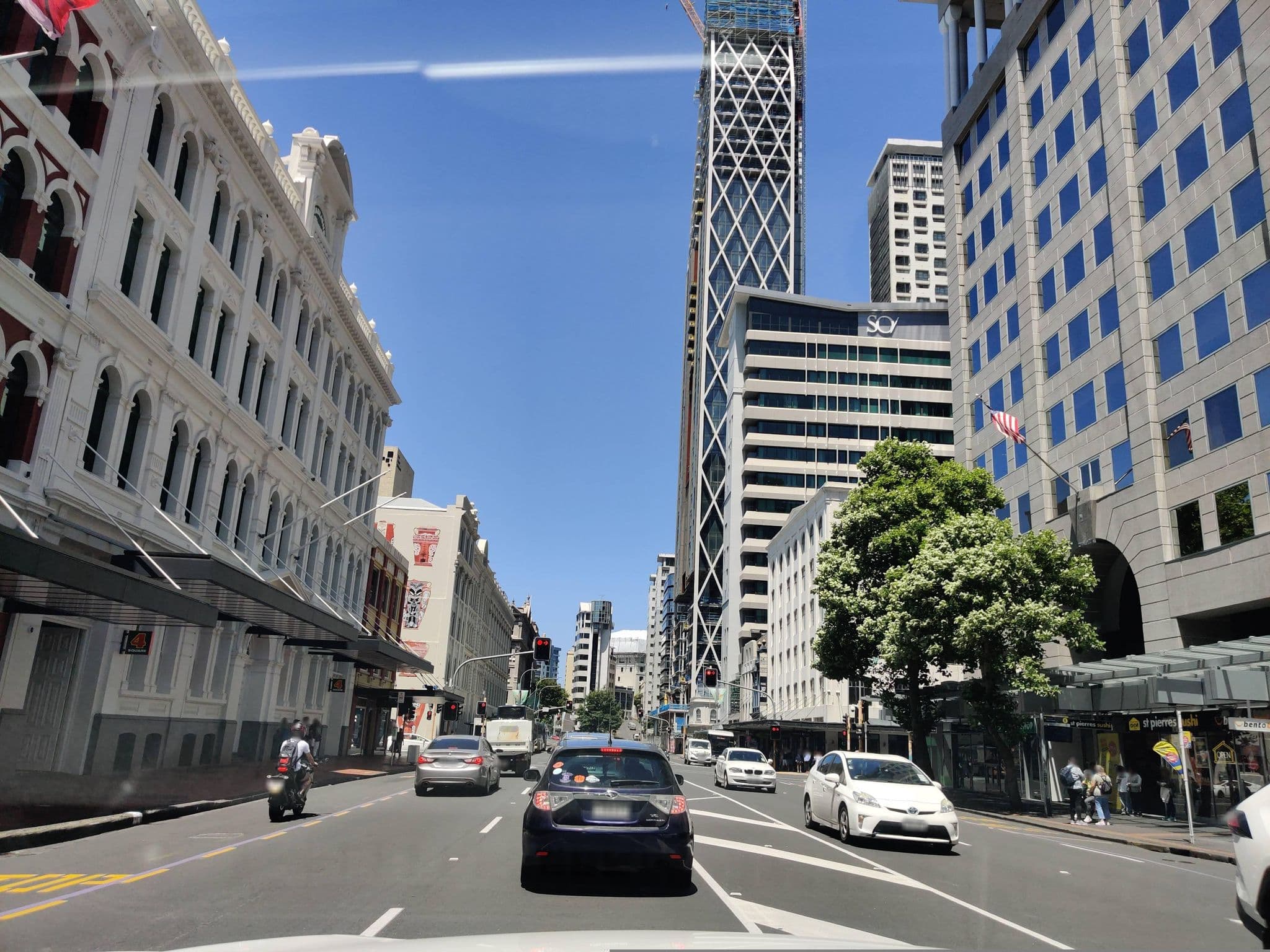 Street view near Mövenpick Hotel, Auckland — © elphix (CC BY-SA · Mapillary)