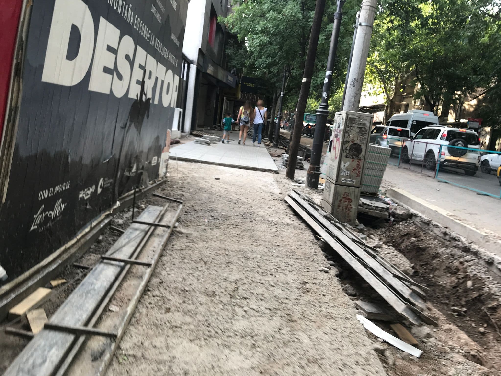 Street view near Modigliani Art & Design Suites Mendoza, Mendoza