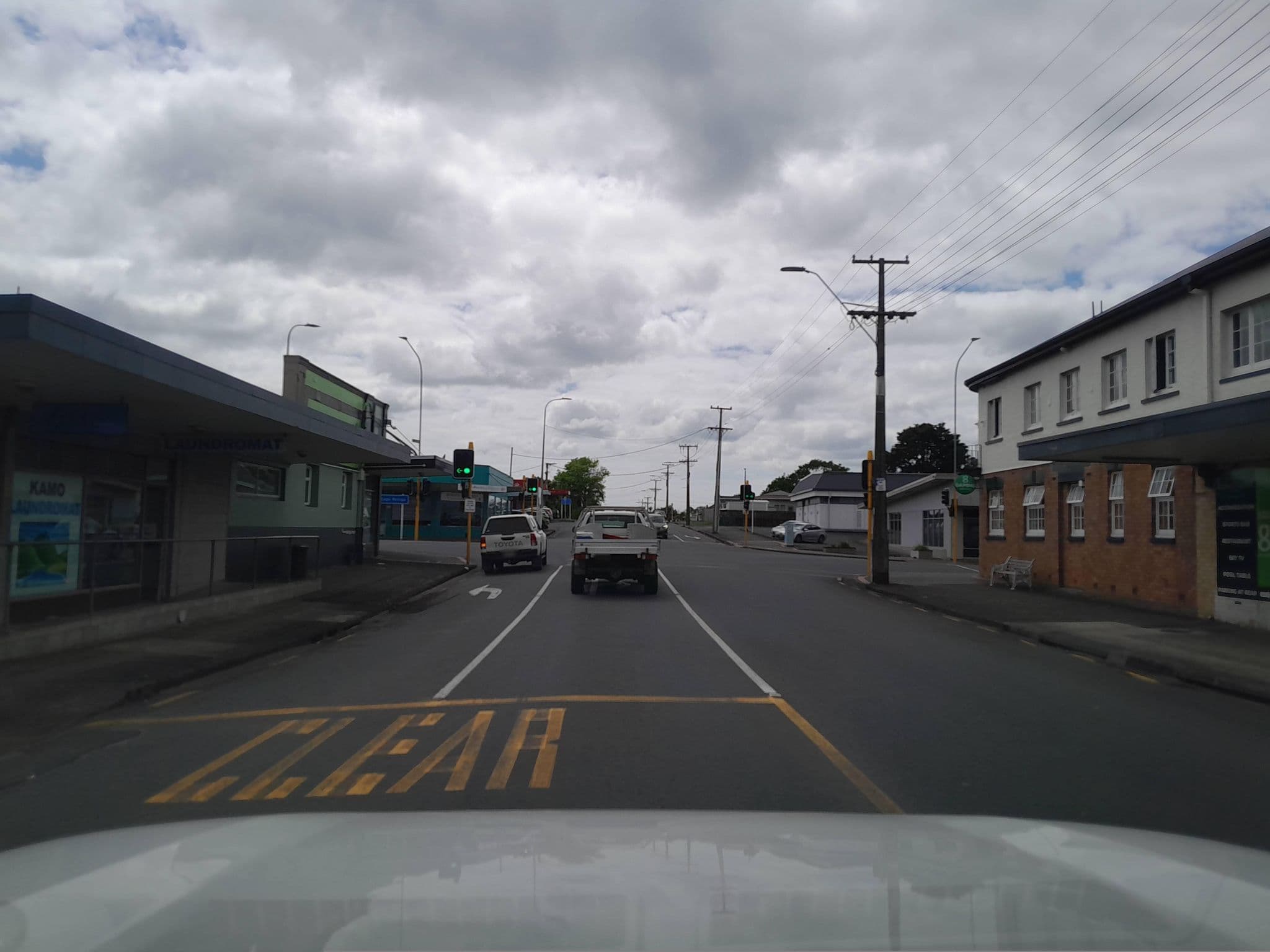 Street view near Kamo Hotel, Otangarei — © marklt (CC BY-SA · Mapillary)