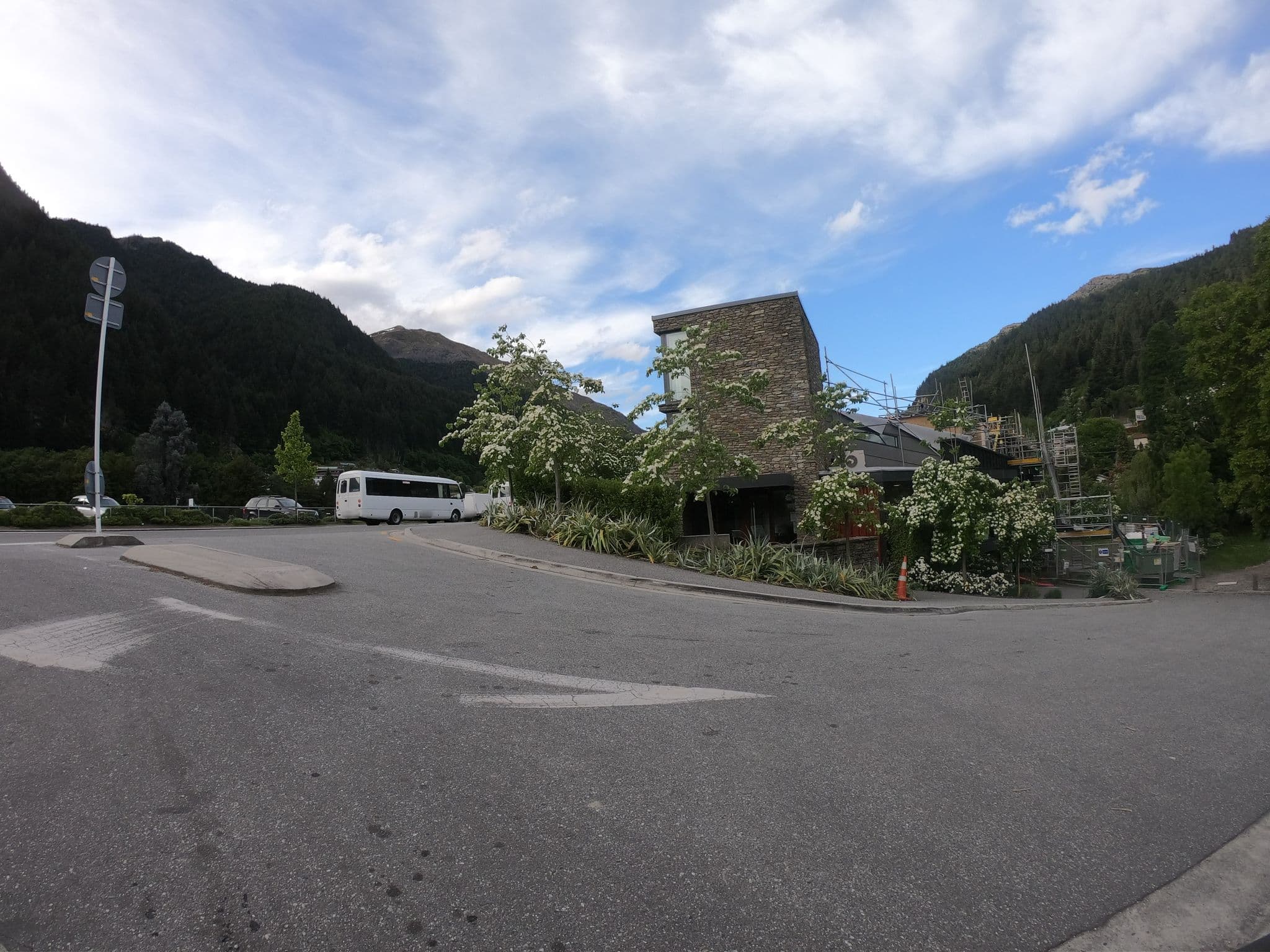 Street view near Queenstown Park Boutique Hotel, Queenstown — © eneerhut (CC BY-SA · Mapillary)