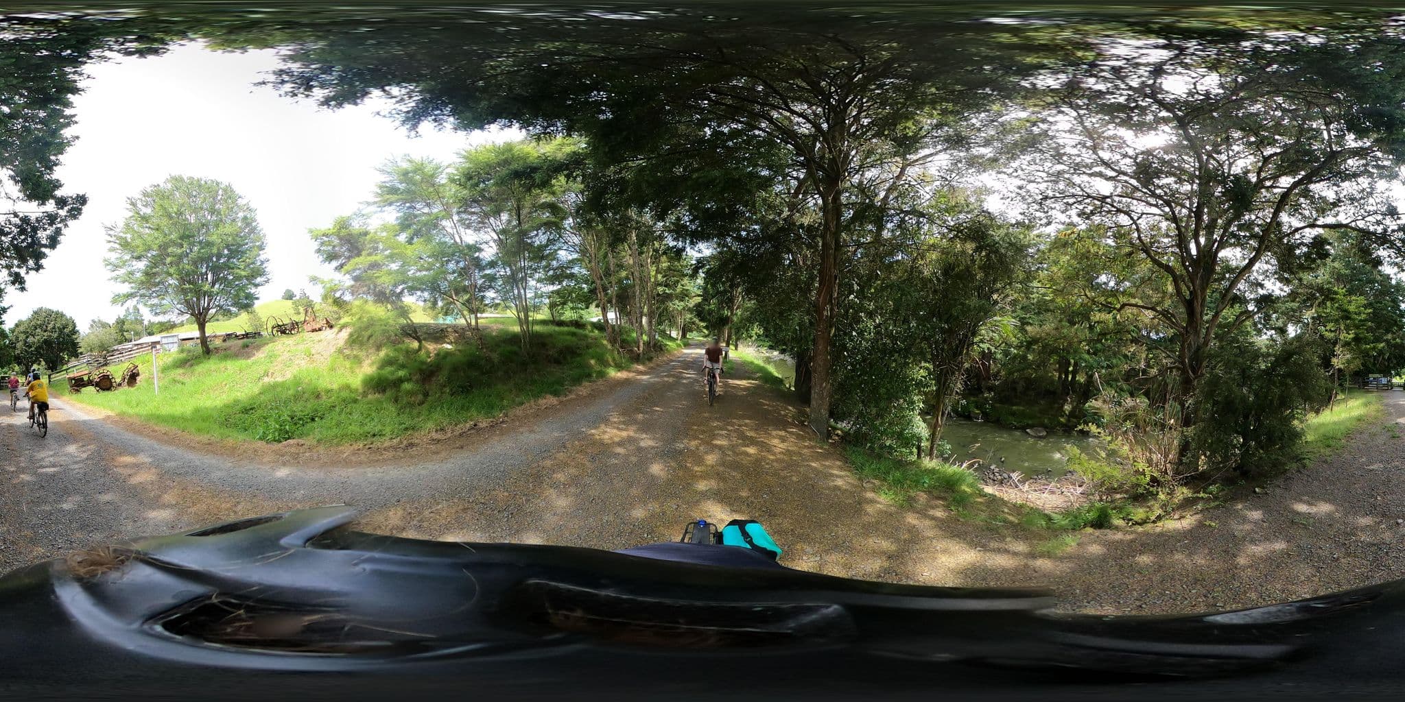 Street view near Snow's Farm, Kaikohe — © bede (CC BY-SA · Mapillary)
