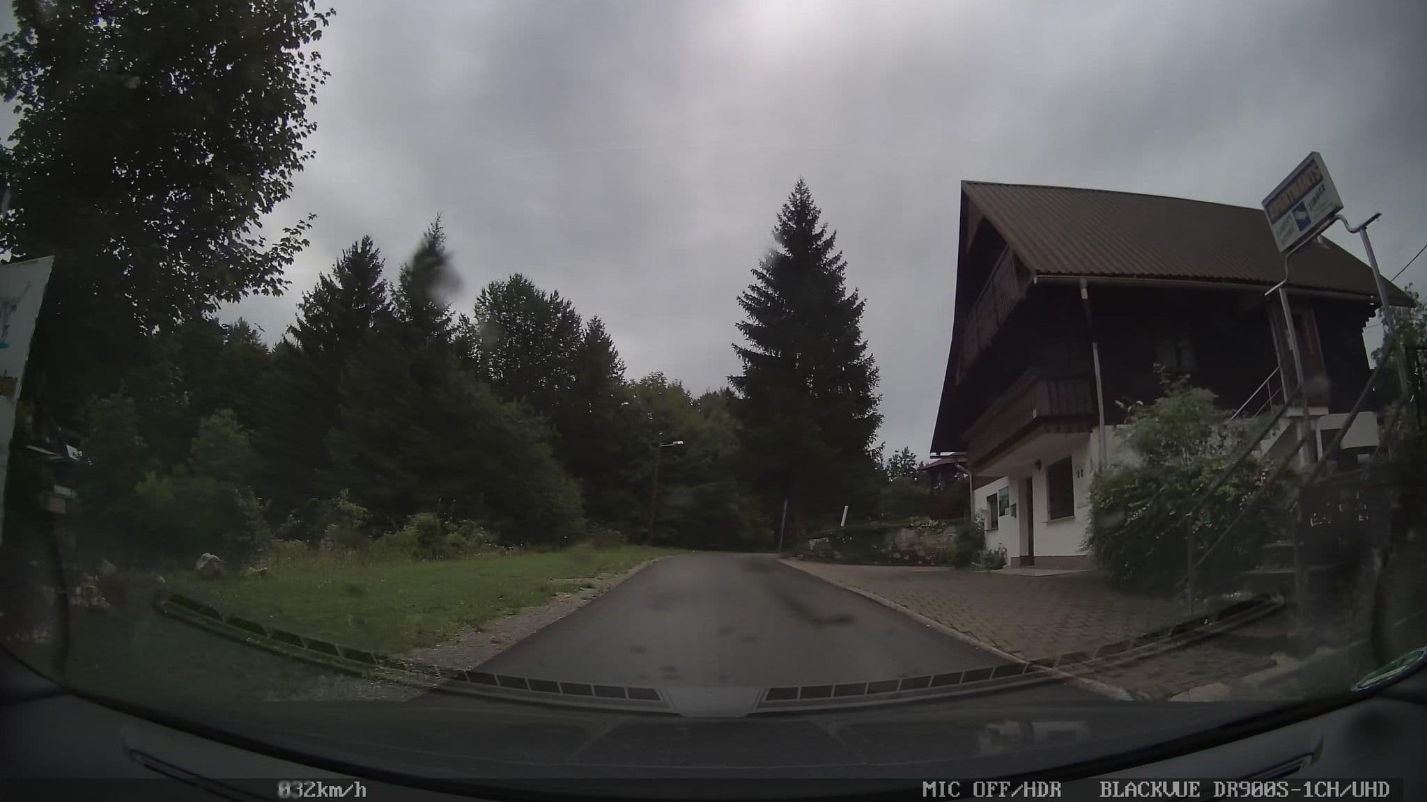 Street view near Bed & Breakfast Dada House, Izačić — © kafri (CC BY-SA · Mapillary)