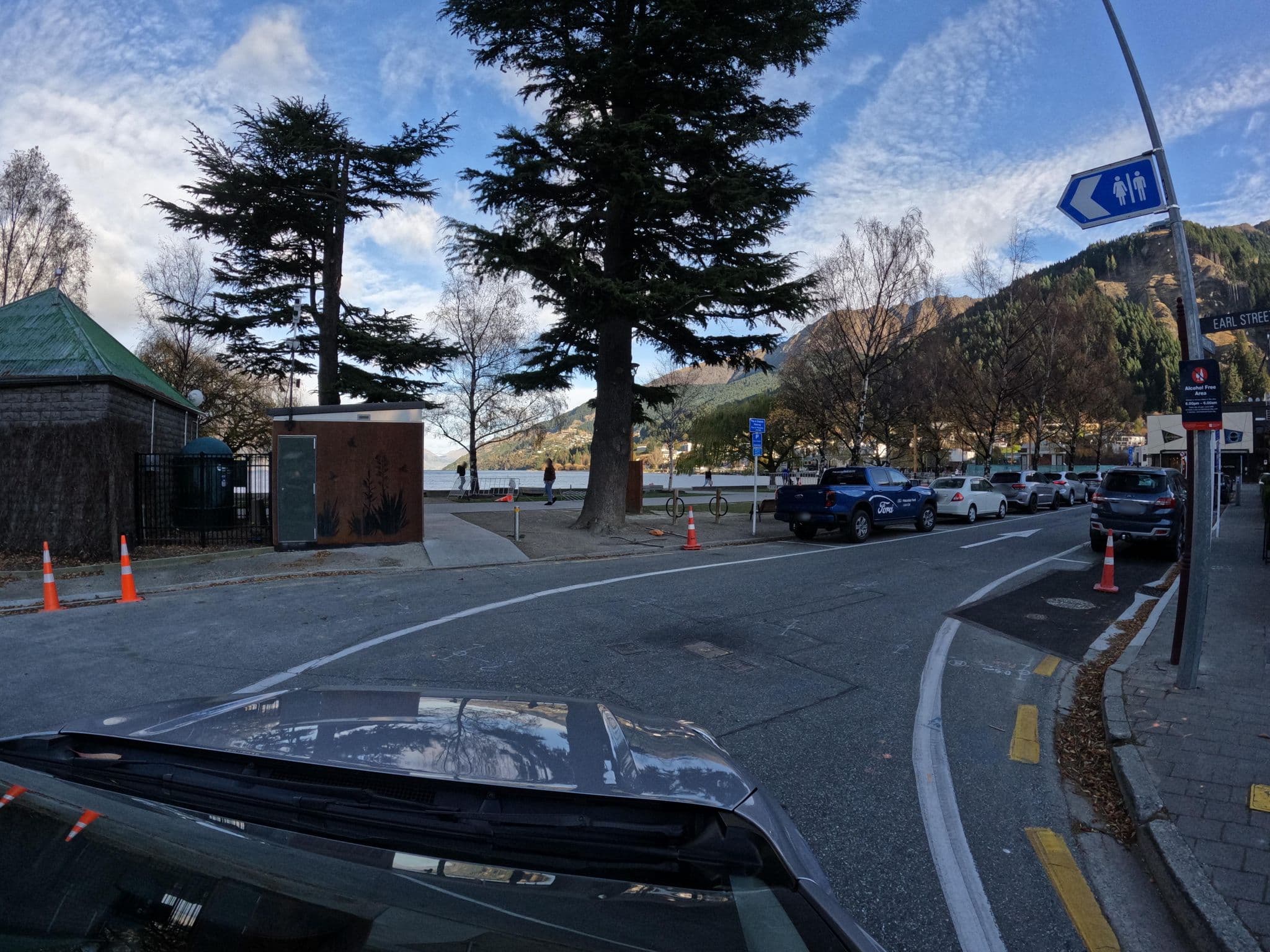 Street view near The Apartments by Eichardt's, Queenstown — © skillsy (CC BY-SA · Mapillary)