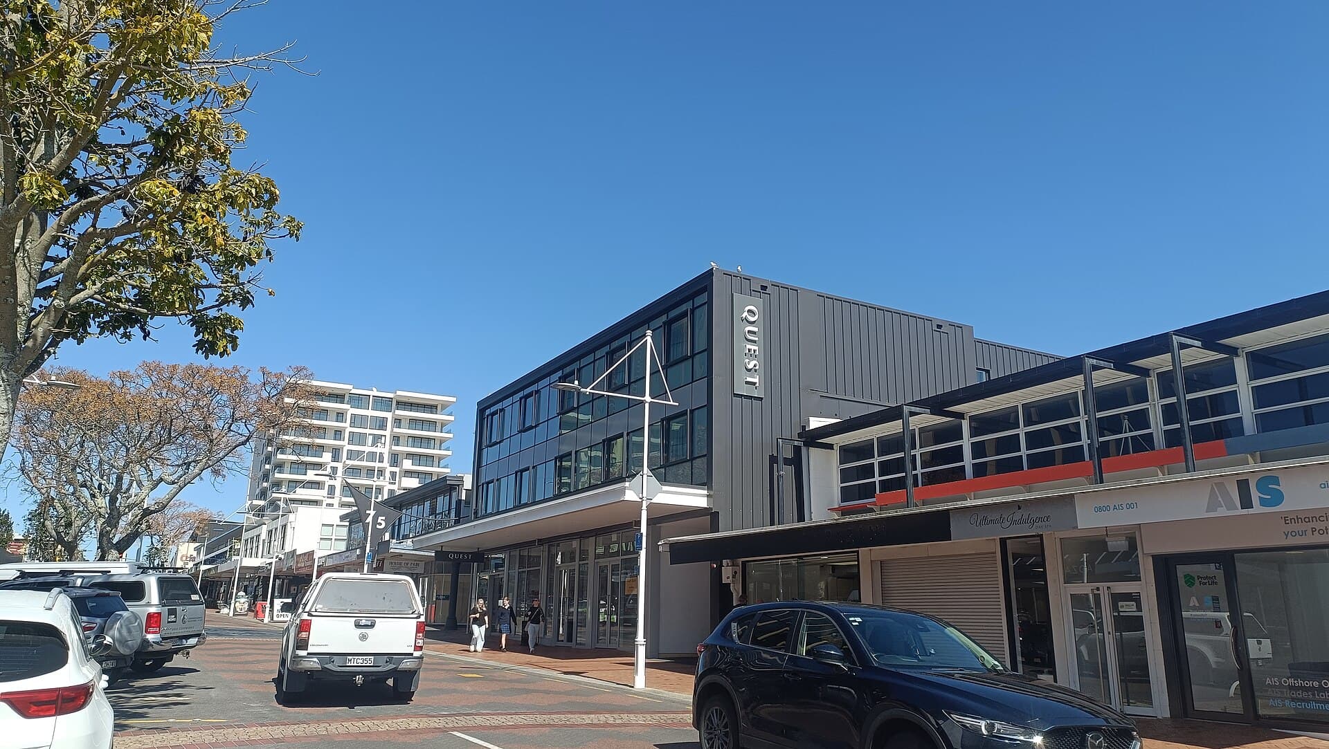 Quest Tauranga Central (via Wikimedia Commons, CC BY-SA 3.0)
