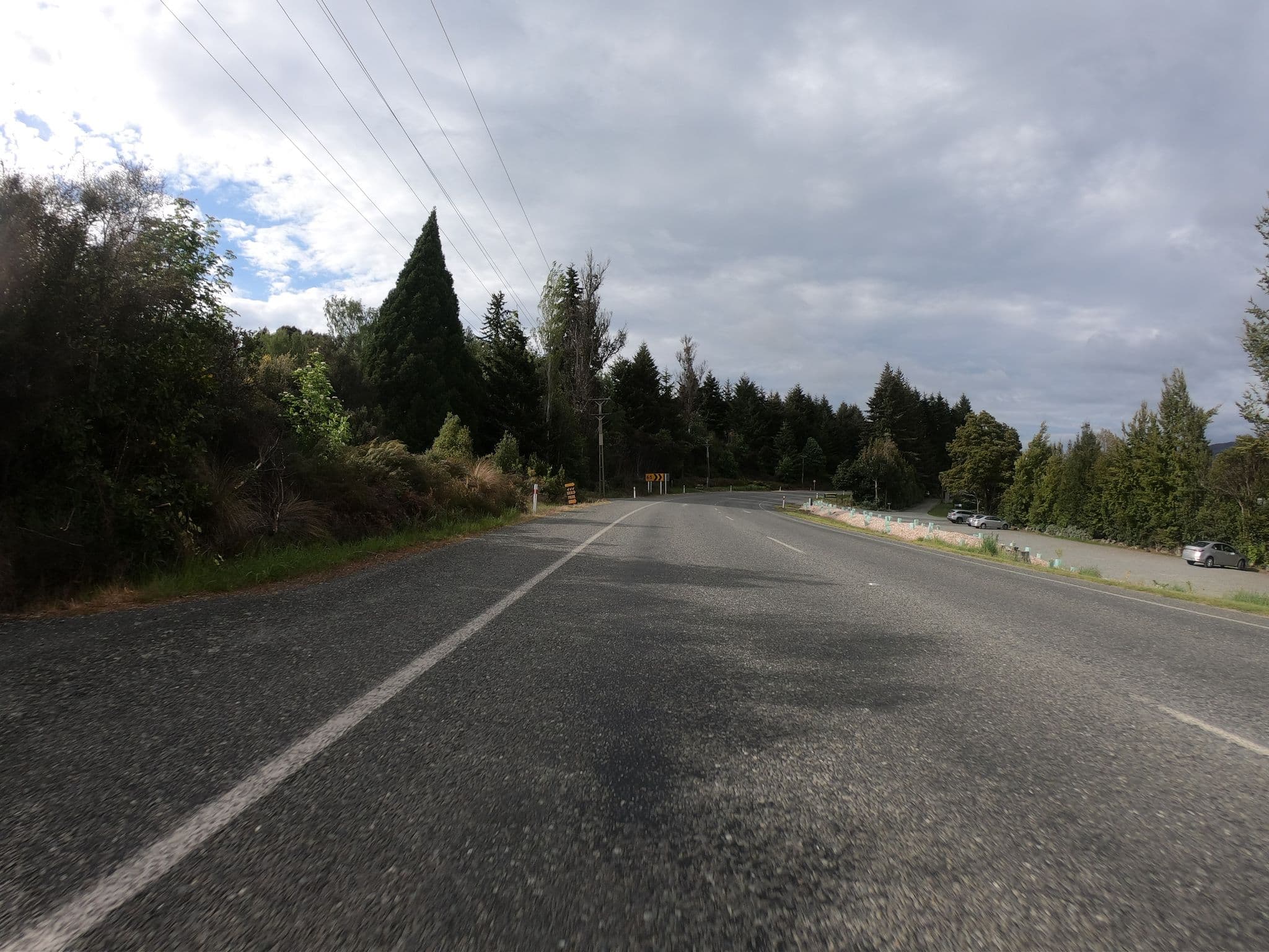 Street view near Wapiti Lodge, Te Anau