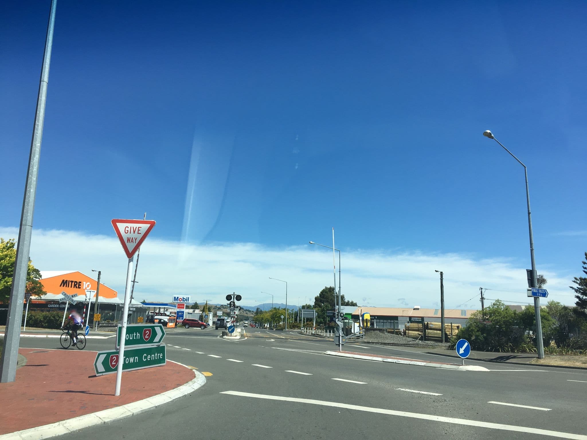 Street view near Tavistock Hotel, Dannevirke — © nigelramsay (CC BY-SA · Mapillary)